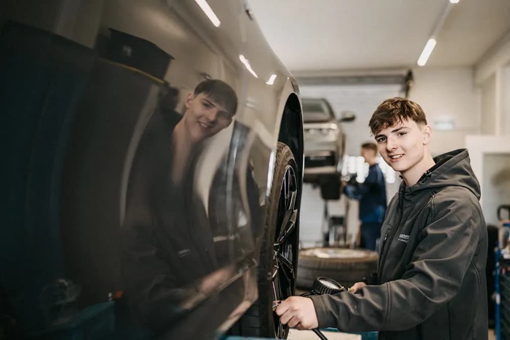 BMW_Papst_Reifenservice