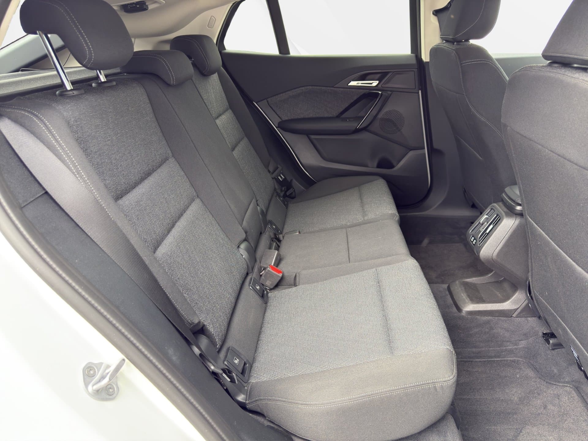 BMW X2 sDrive18d - Thumbnail 11