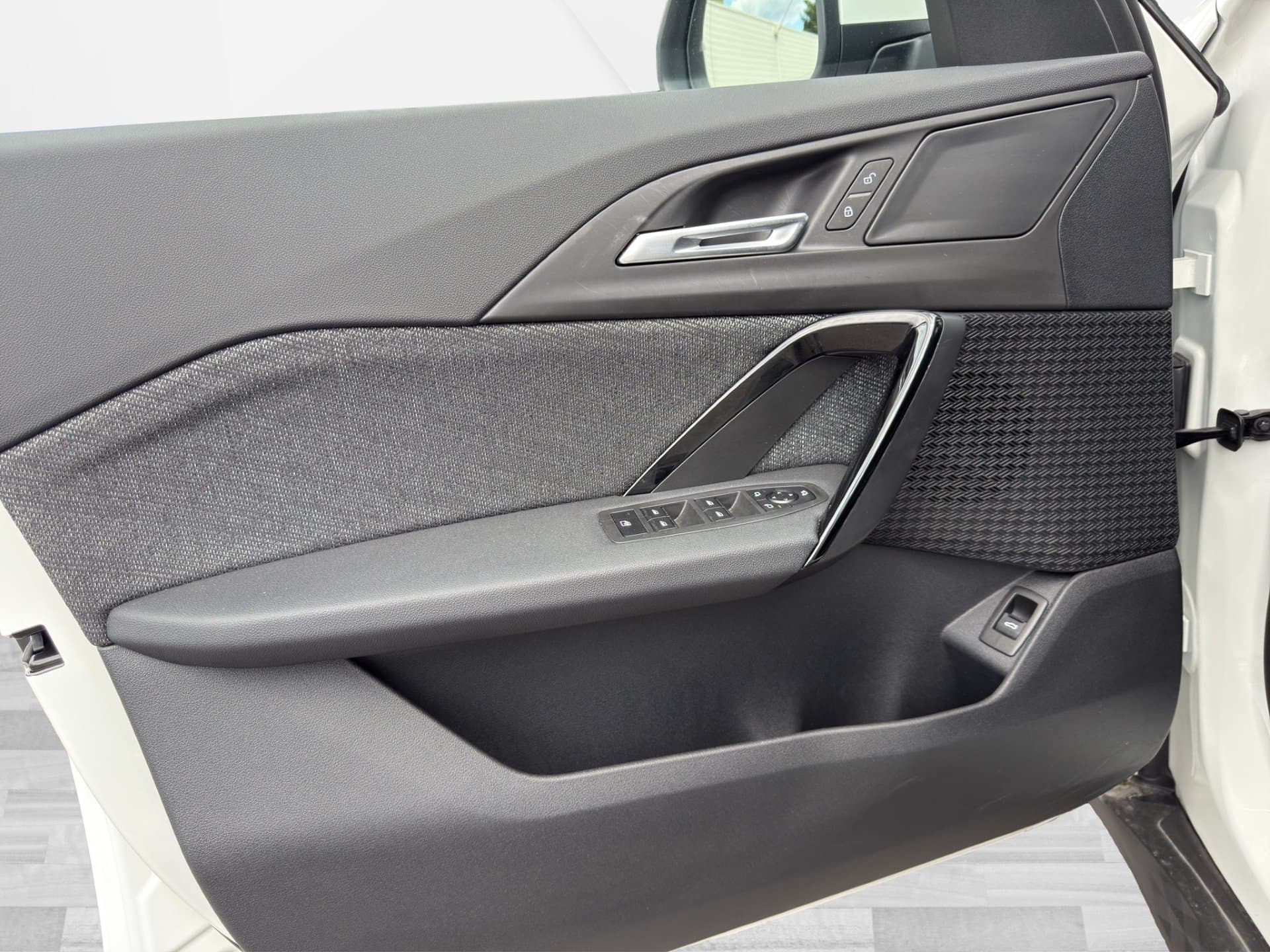 BMW X2 sDrive18d - Thumbnail 13