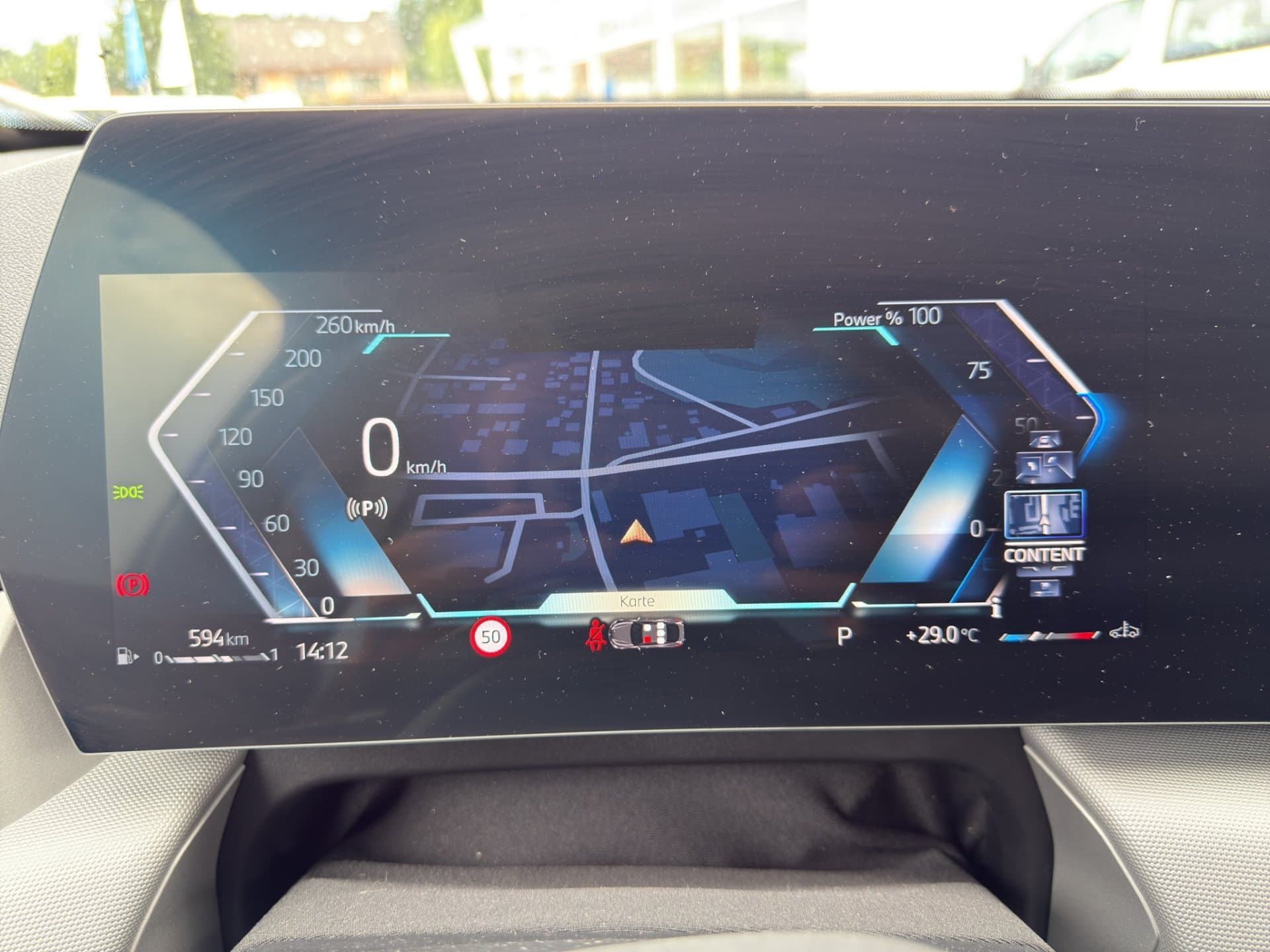 BMW X2 sDrive18d - Thumbnail 19