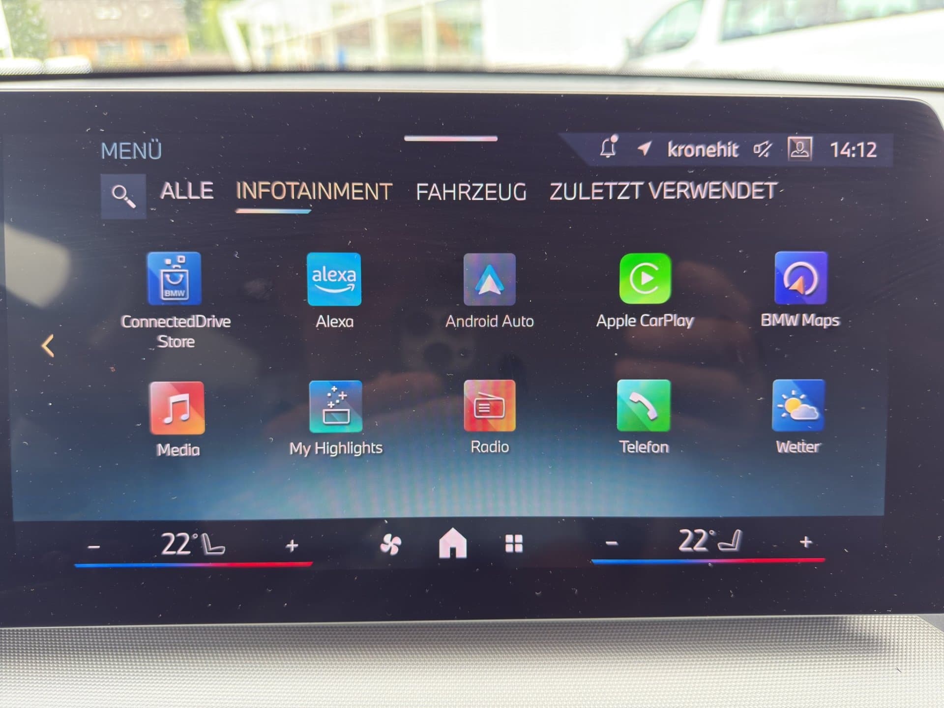 BMW X2 sDrive18d - Thumbnail 25