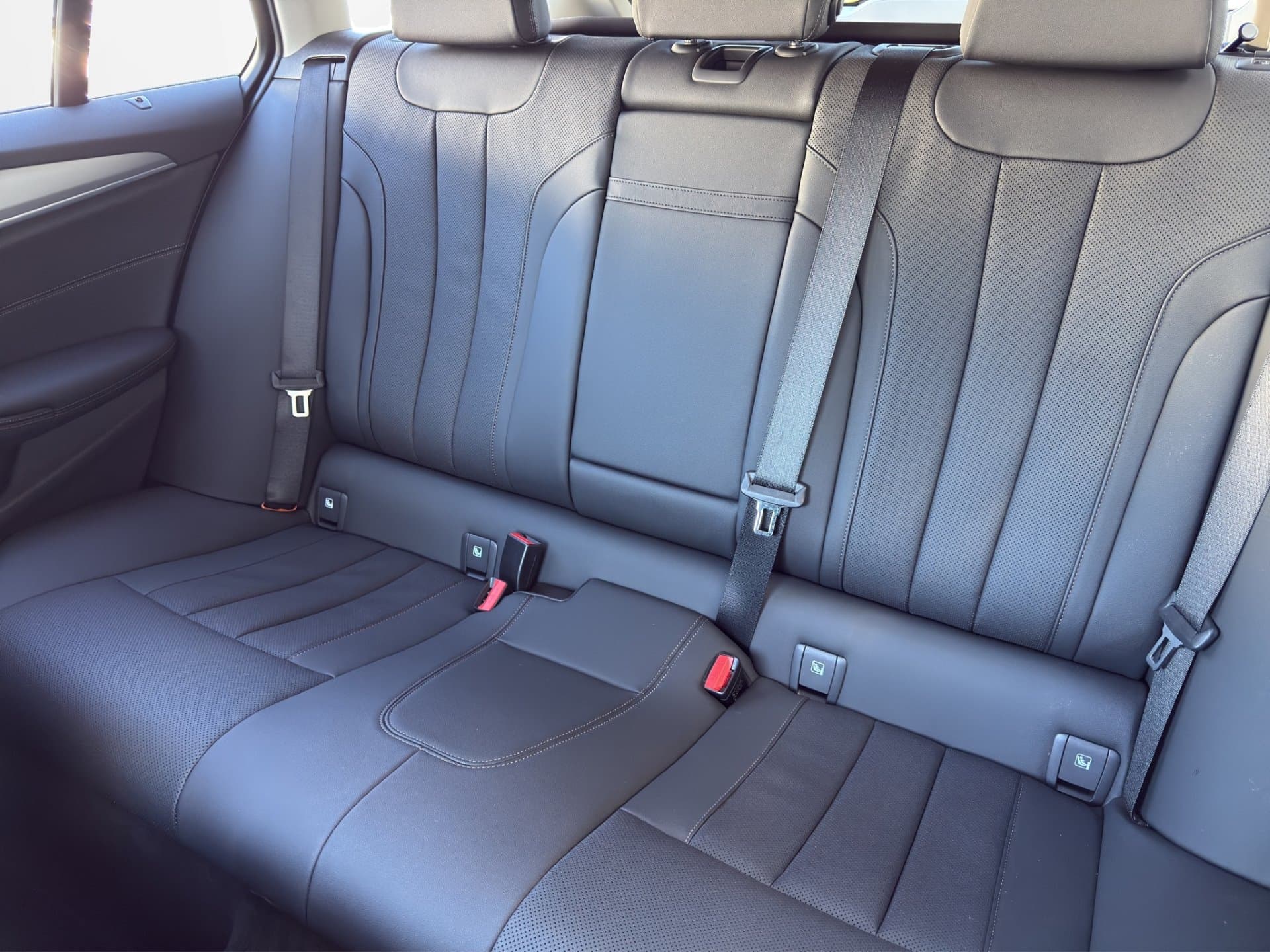 BMW 520d xDrive - Thumbnail 12