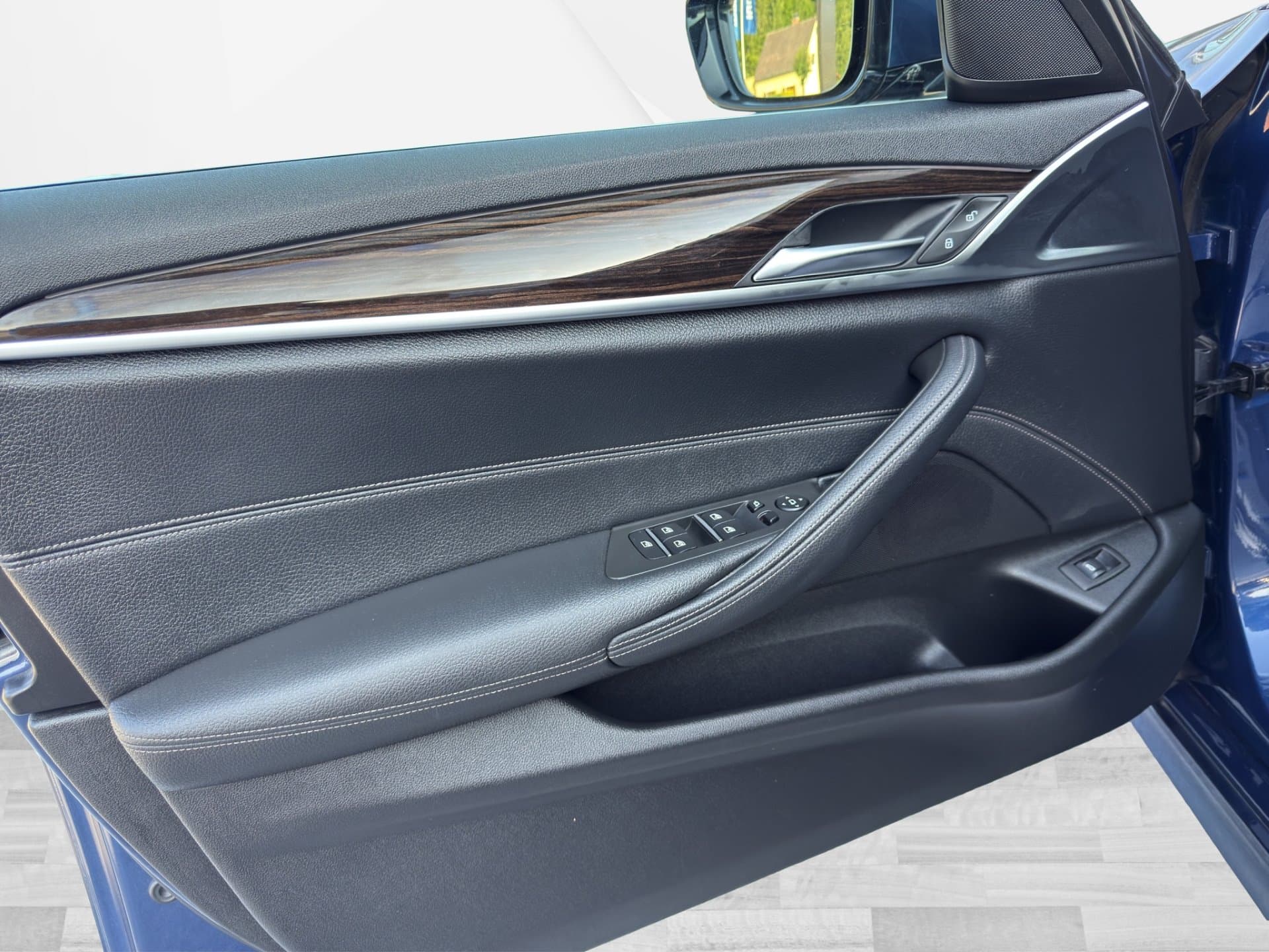 BMW 530d xDrive - Thumbnail 14