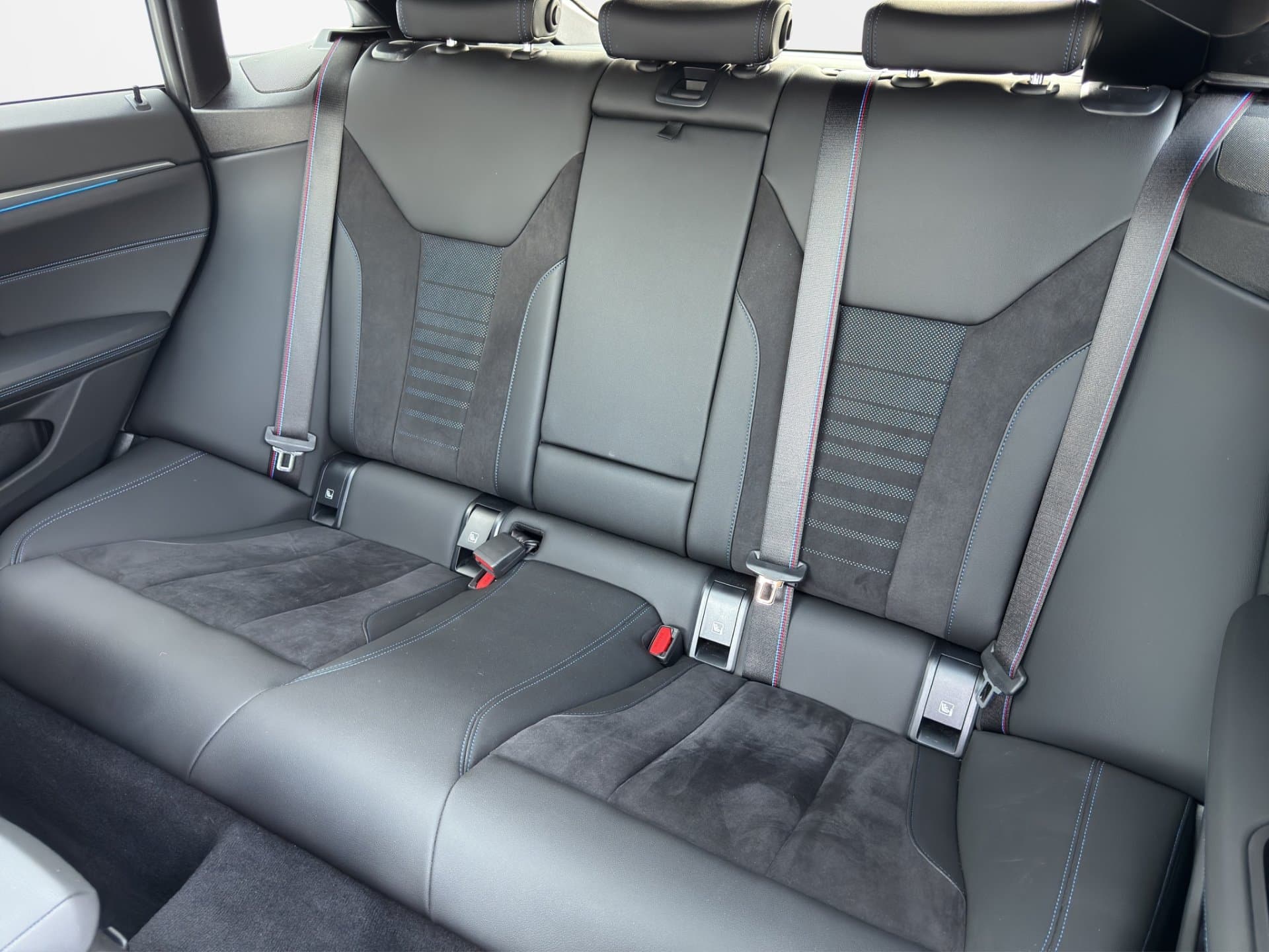 BMW i4 Gran Coupe xDrive - Thumbnail 12