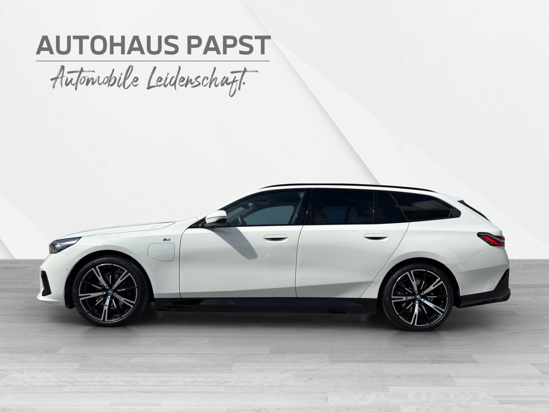 BMW 530e xDrive - Thumbnail 2