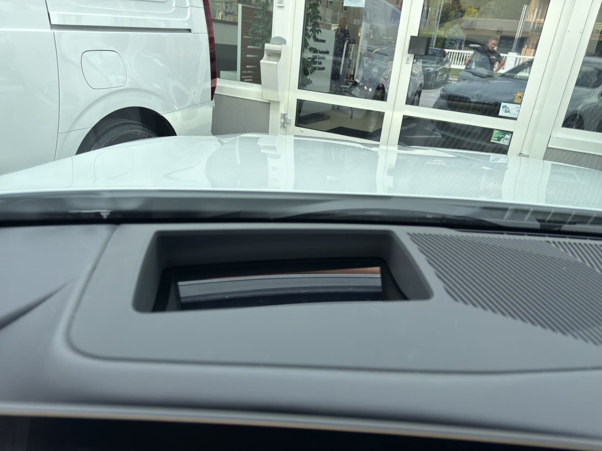 BMW 530e xDrive - Thumbnail 23