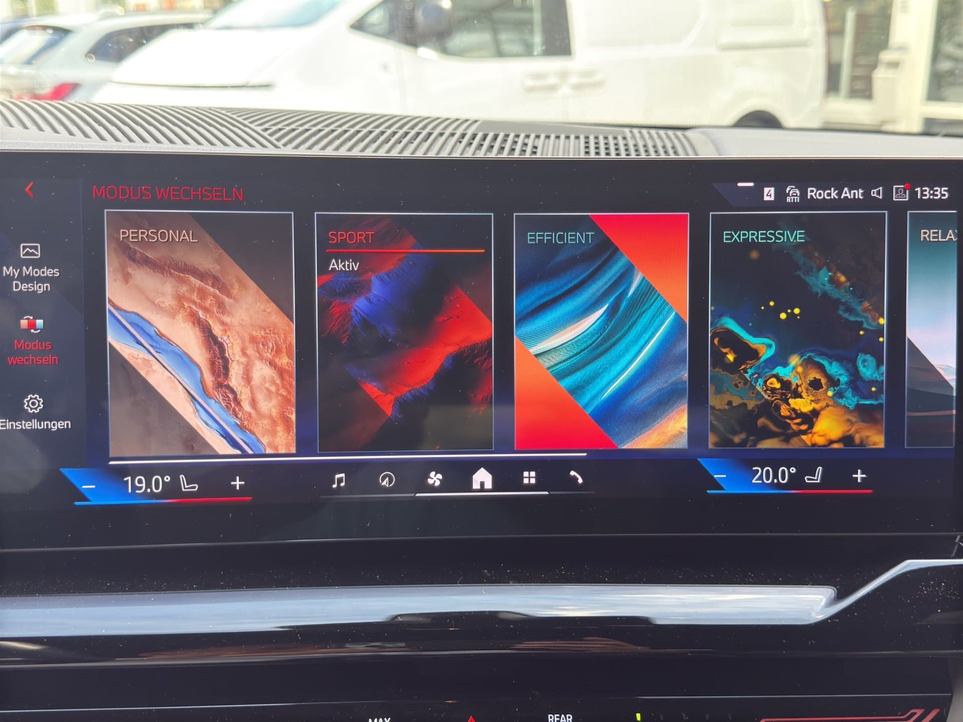 BMW 530e xDrive - Thumbnail 30