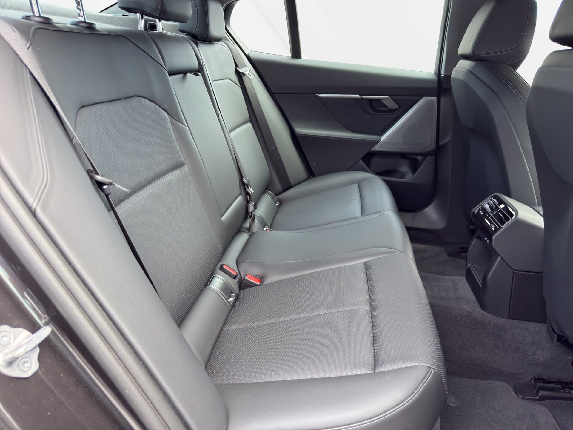 BMW 530e - Thumbnail 11