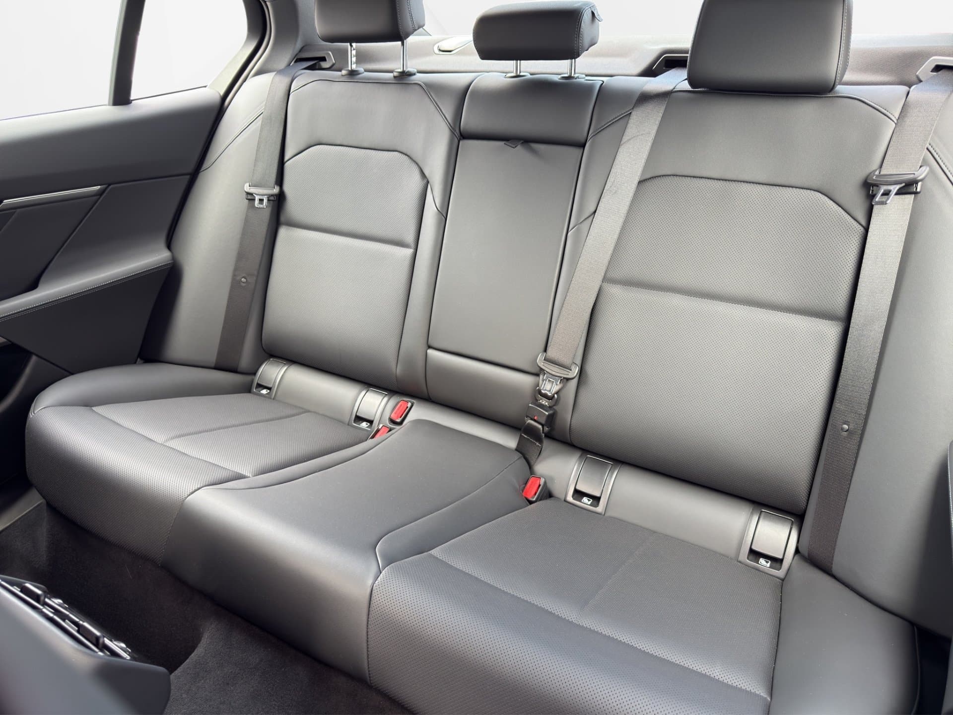 BMW 530e - Thumbnail 12