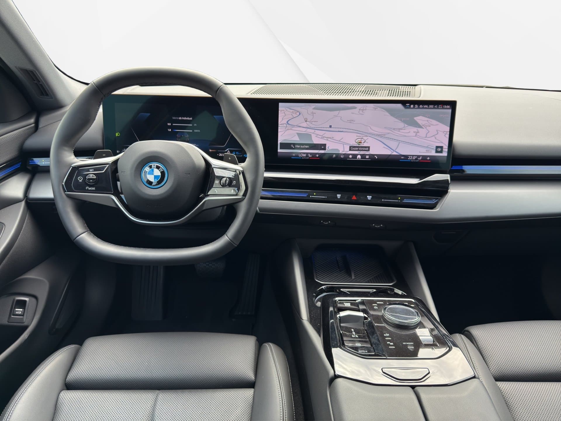 BMW 530e - Thumbnail 17