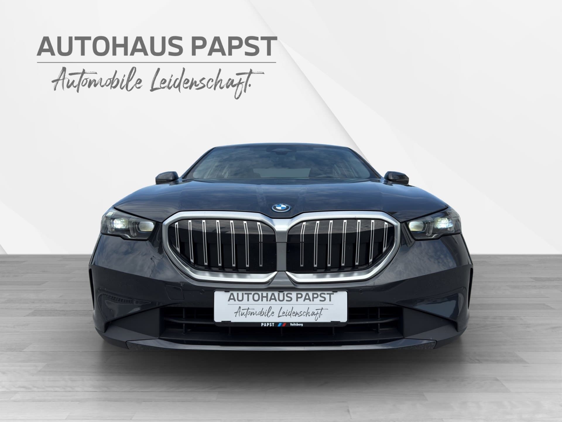 BMW 530e - Thumbnail 8
