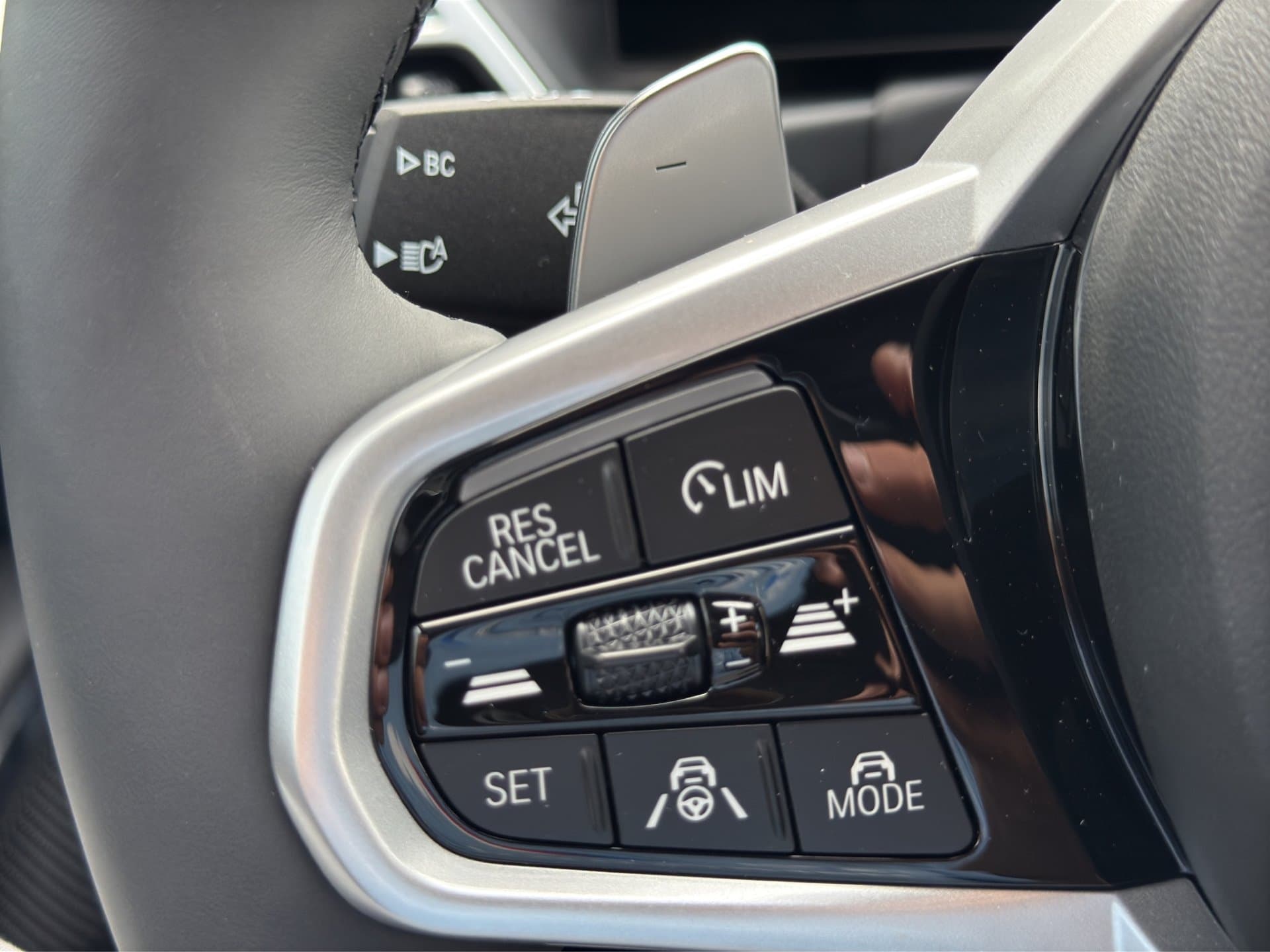 BMW 318d - Thumbnail 17