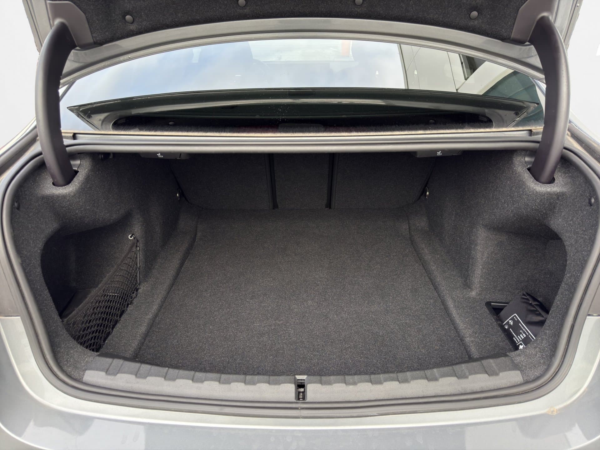 BMW 320d xDrive - Thumbnail 13