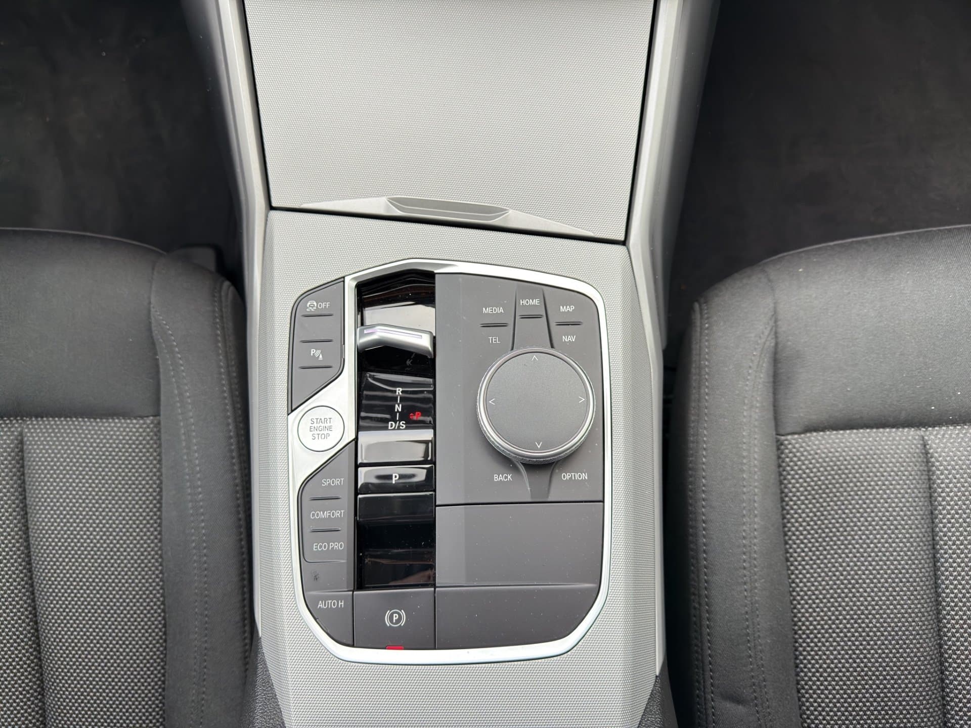 BMW 320d xDrive - Thumbnail 20