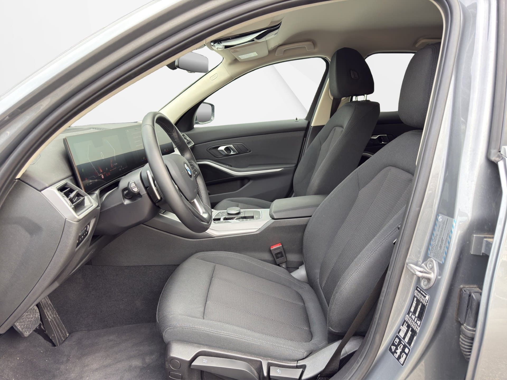 BMW 320d xDrive - Thumbnail 9