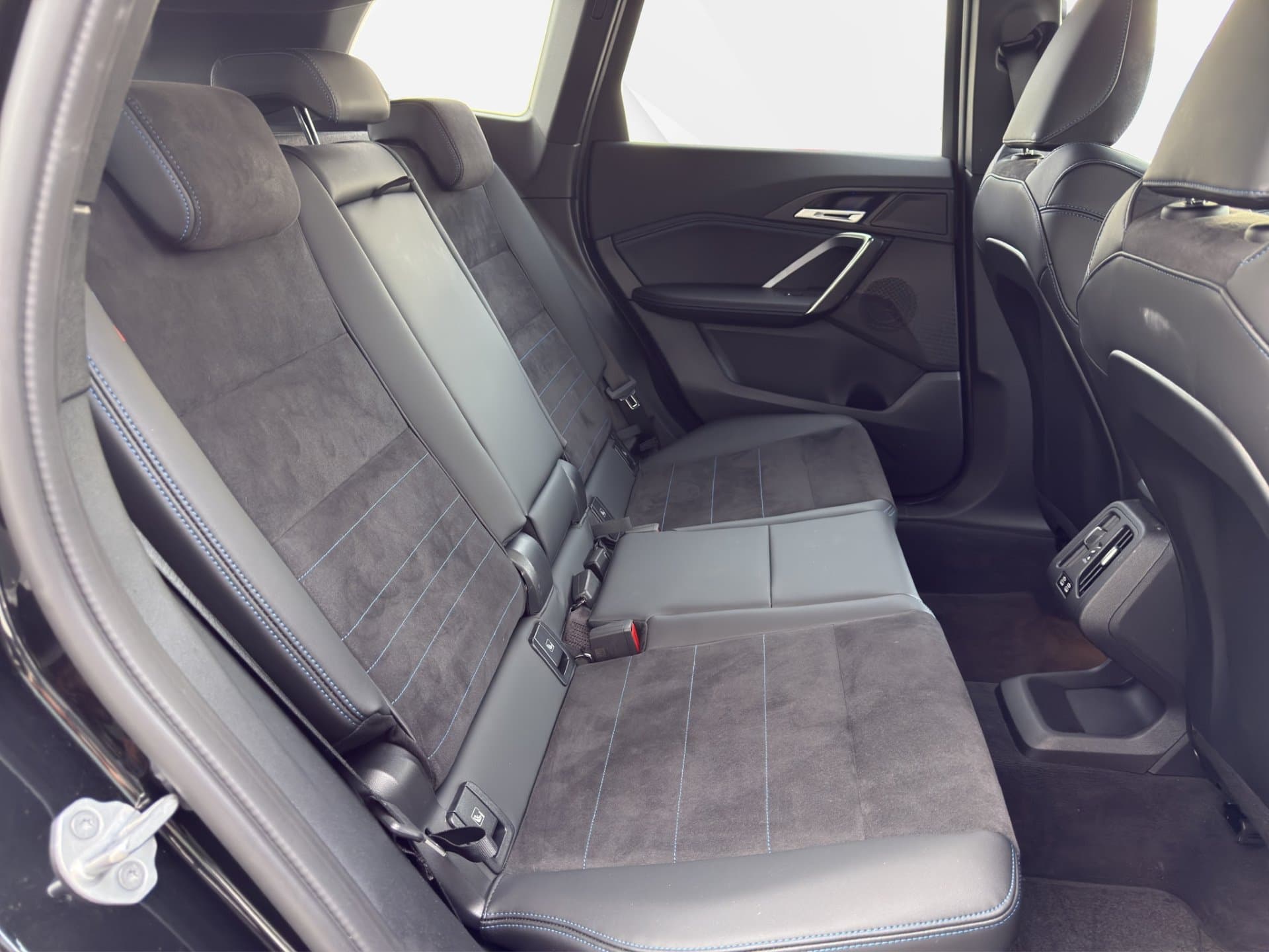 BMW X1 sDrive20d - Thumbnail 11