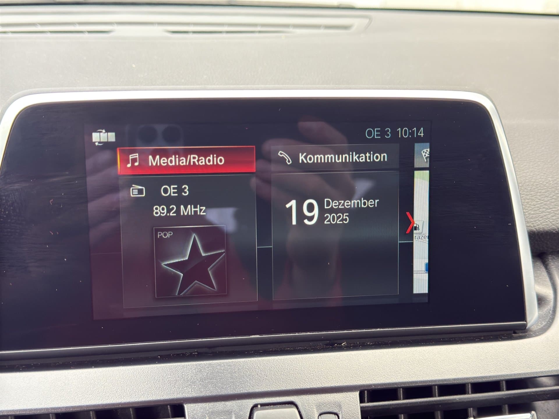 BMW 218d - Thumbnail 22