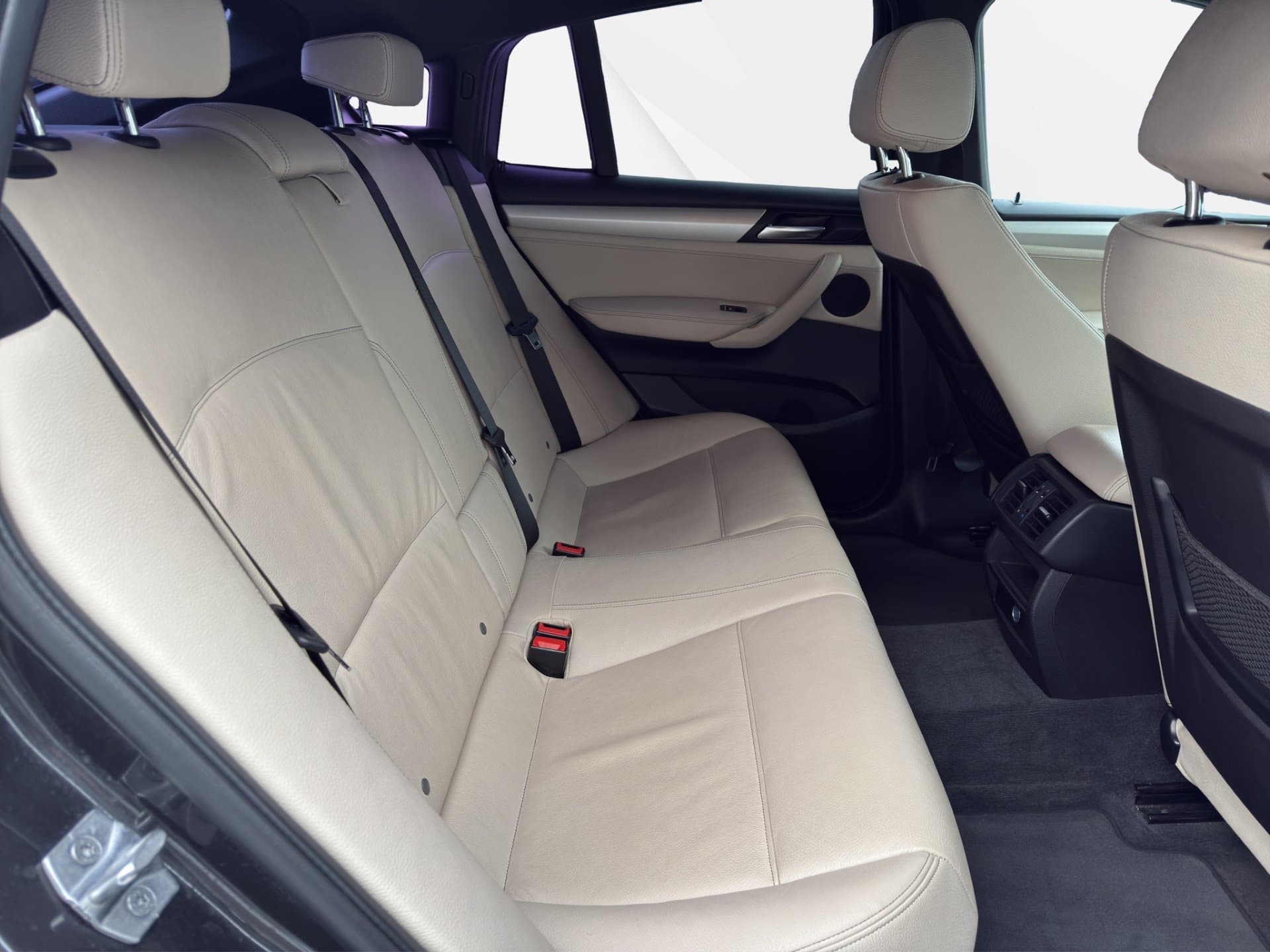 BMW X4 xDrive20d - Thumbnail 12