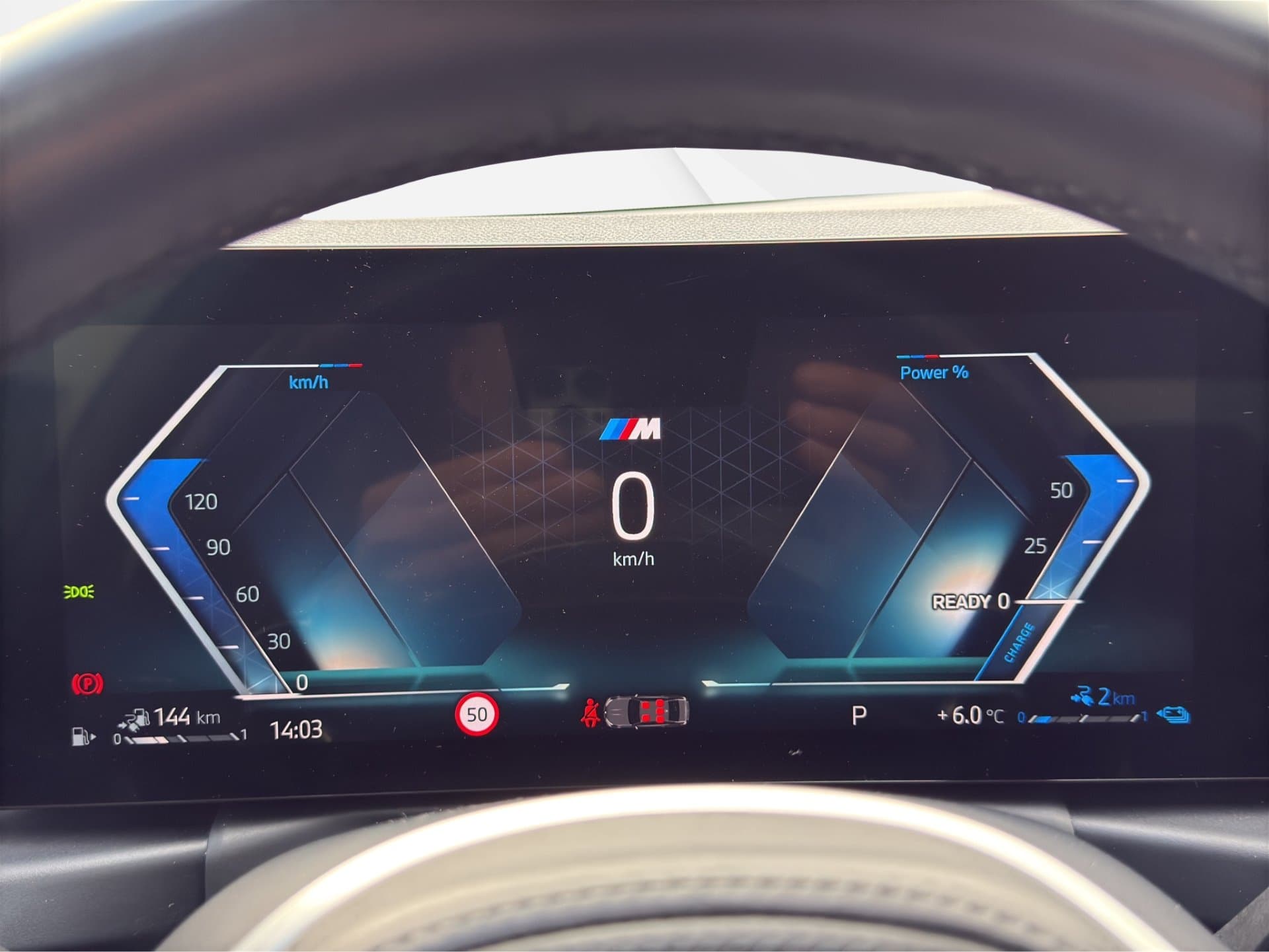 BMW 330e - Thumbnail 21