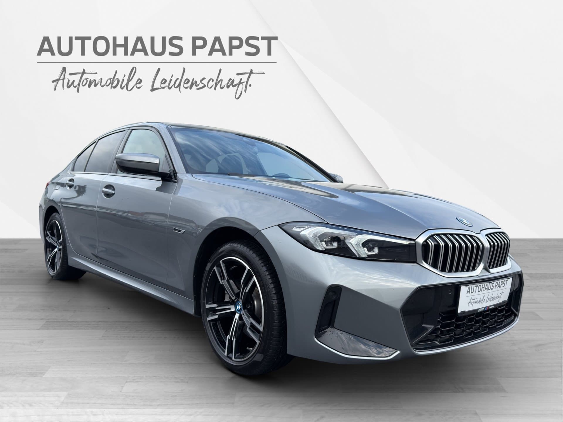 BMW 330e - Thumbnail 7