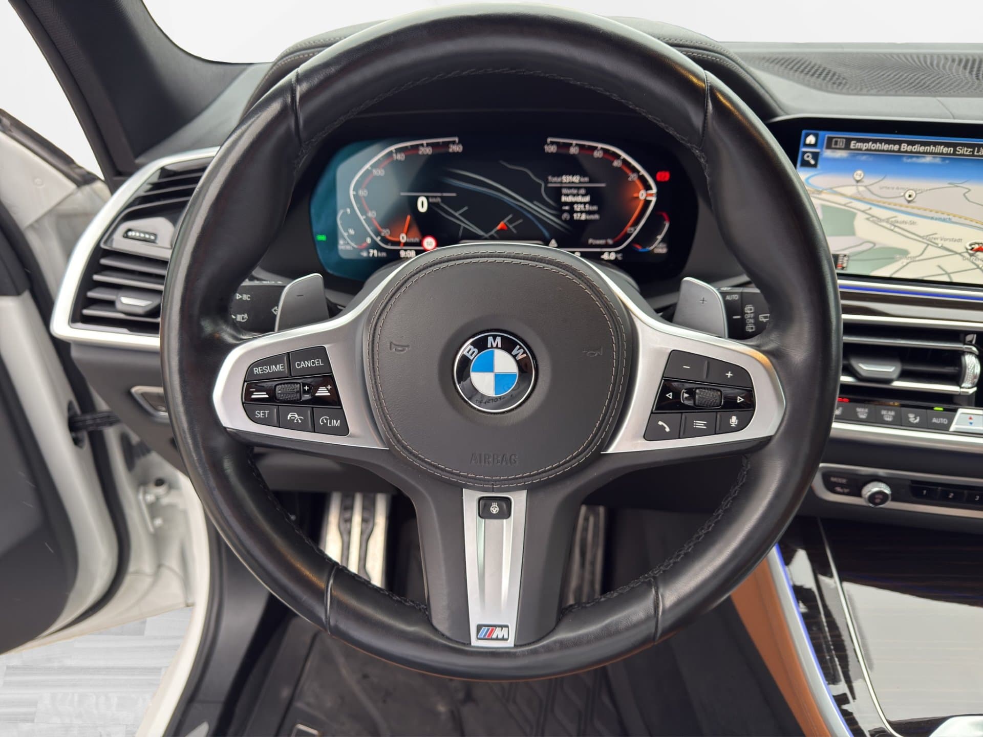 BMW X5 xDrive30d - Thumbnail 19