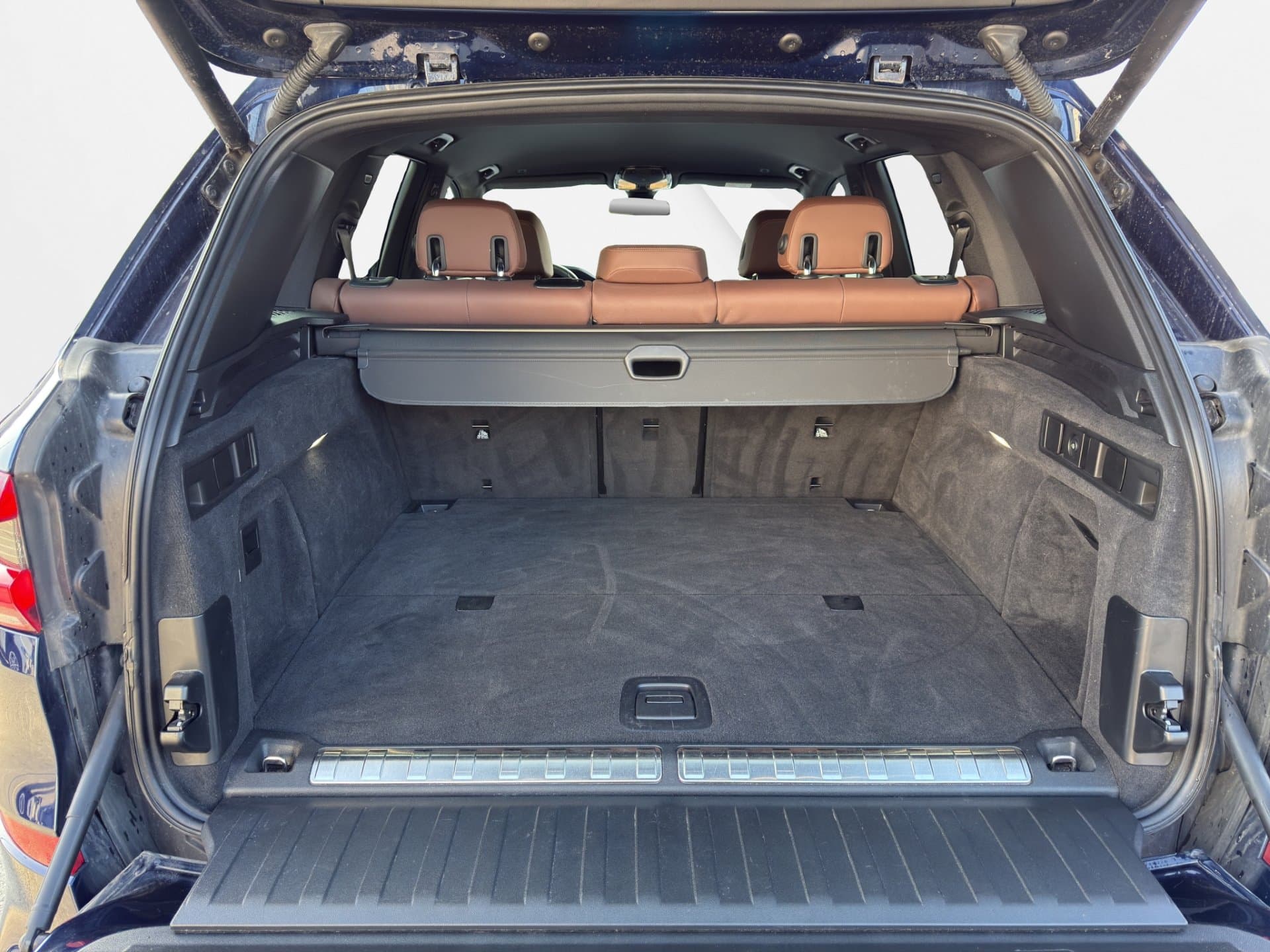 BMW X5 xDrive45e - Thumbnail 16