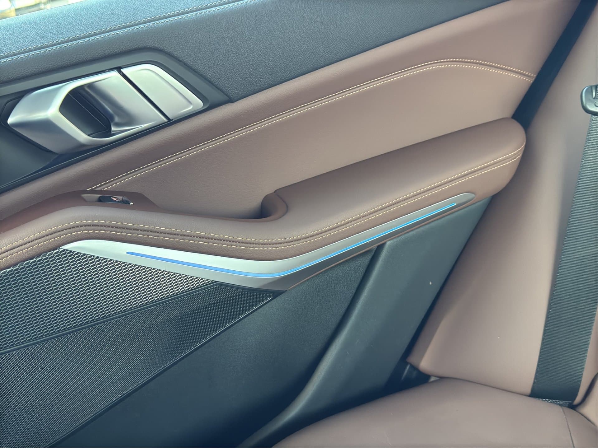 BMW X5 xDrive45e - Thumbnail 23