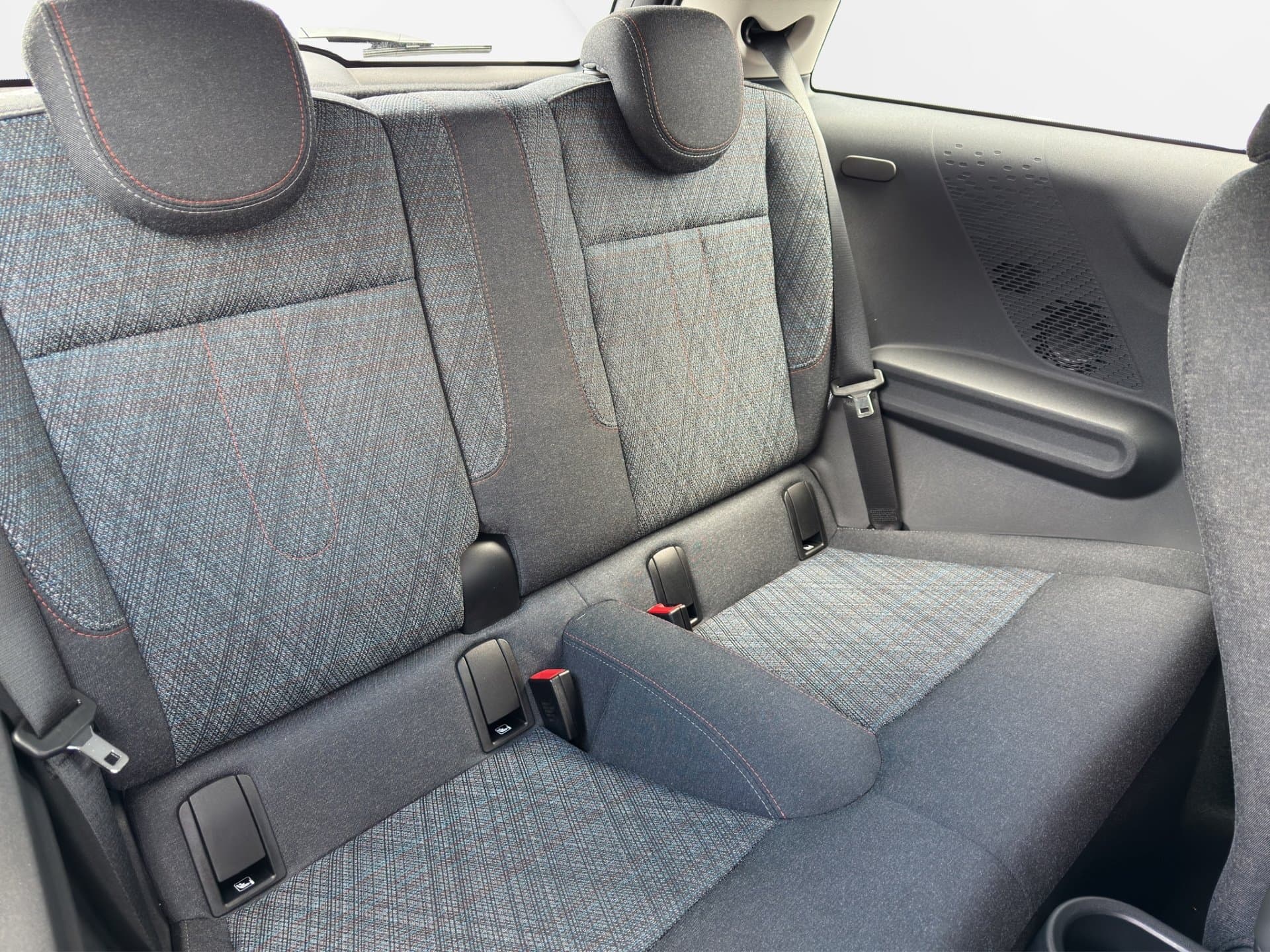 MINI Cooper C - Thumbnail 11