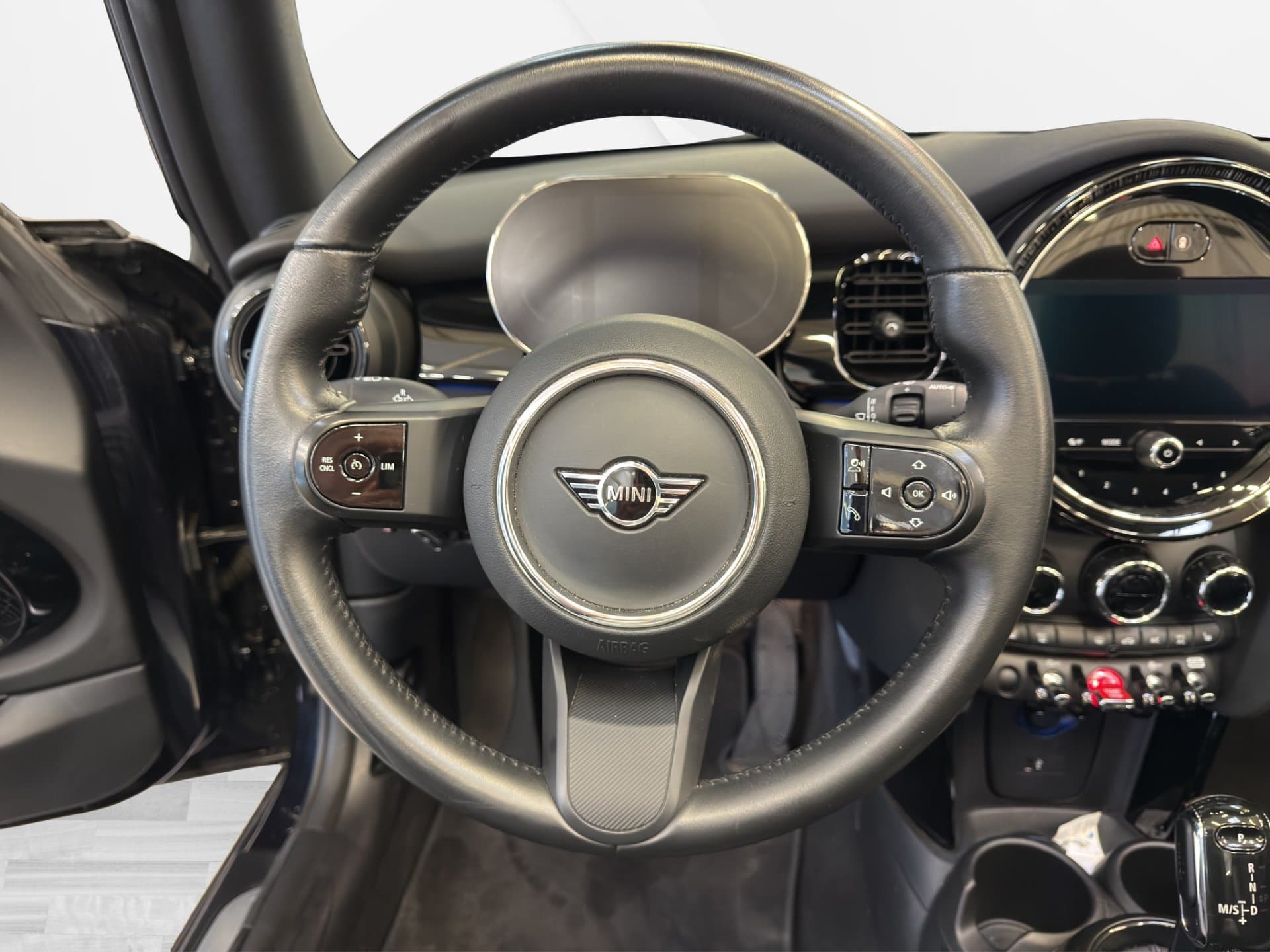 MINI Cooper - Thumbnail 17