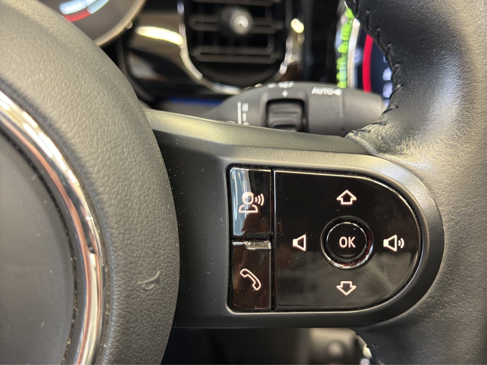 MINI Cooper - Thumbnail 18