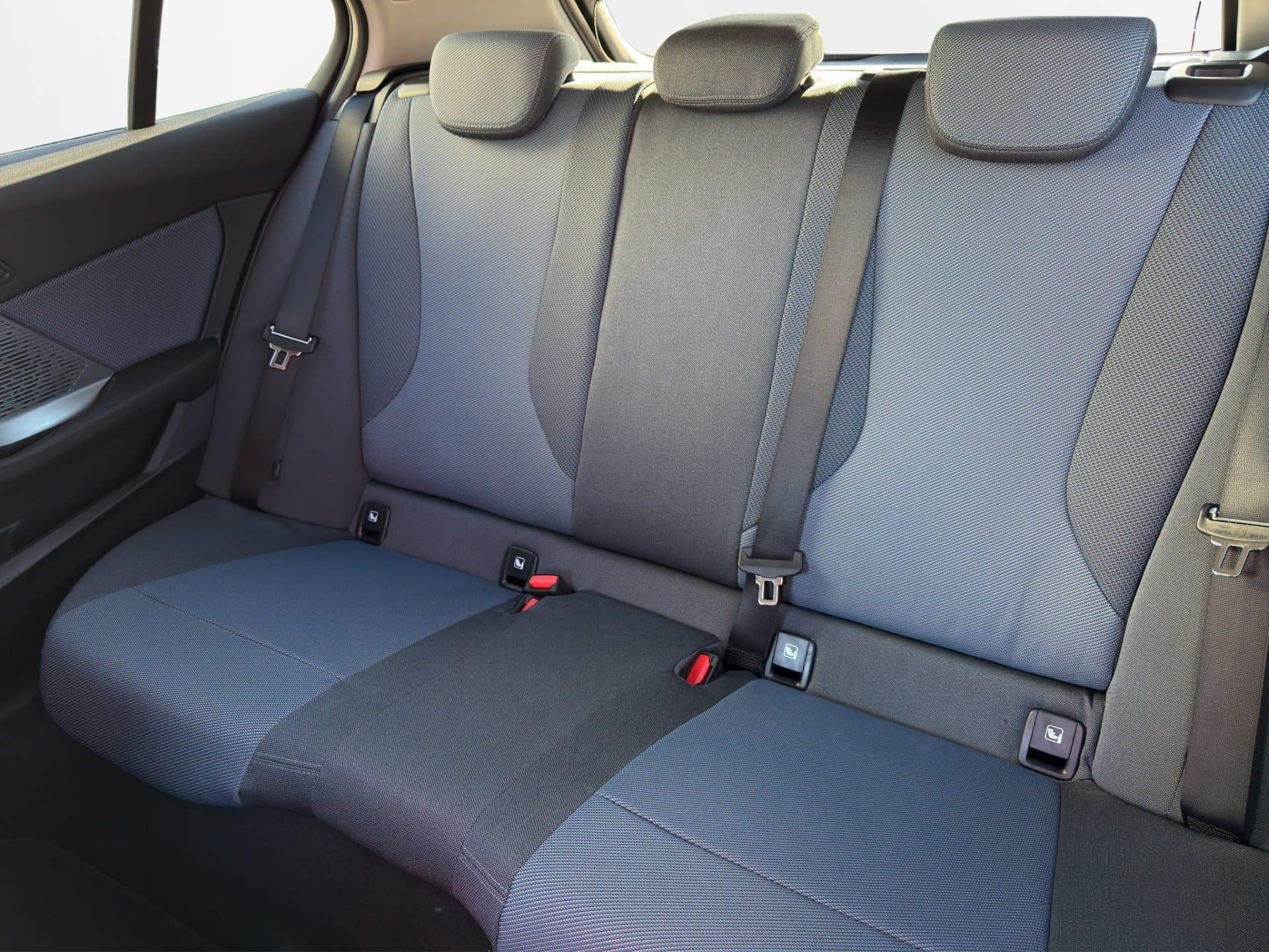 BMW 116i - Thumbnail 12