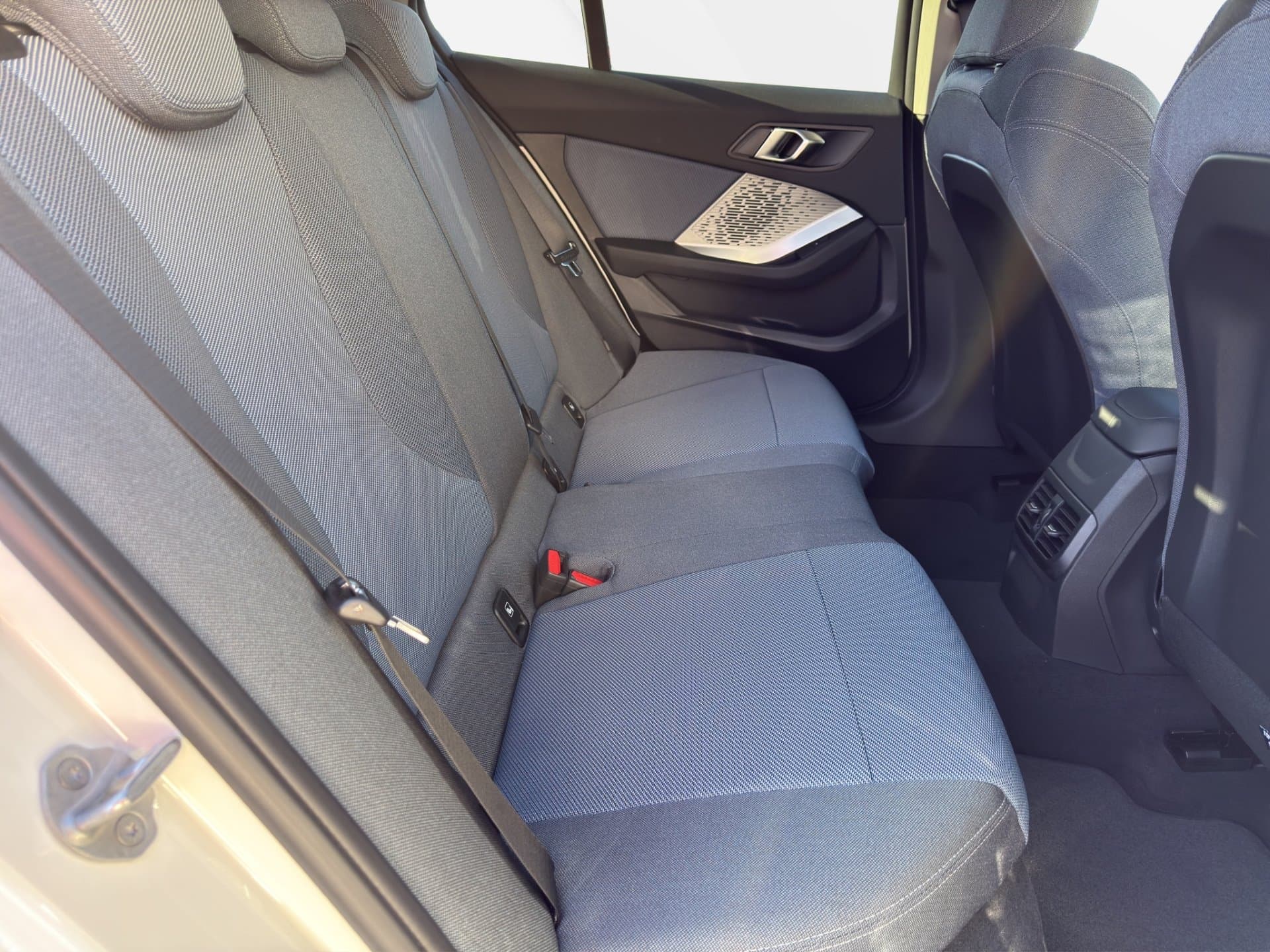 BMW 116i - Thumbnail 17