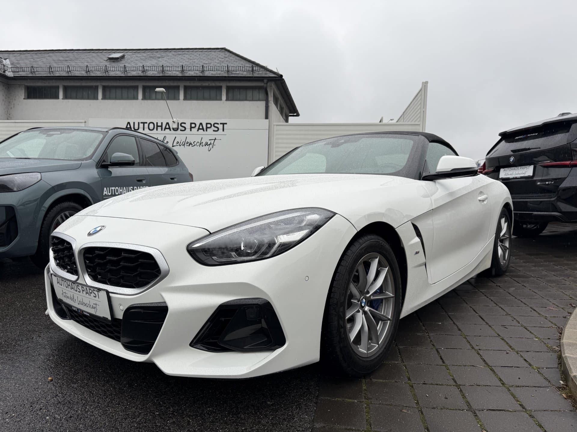 BMW Z4 sDrive 30i - Thumbnail 11