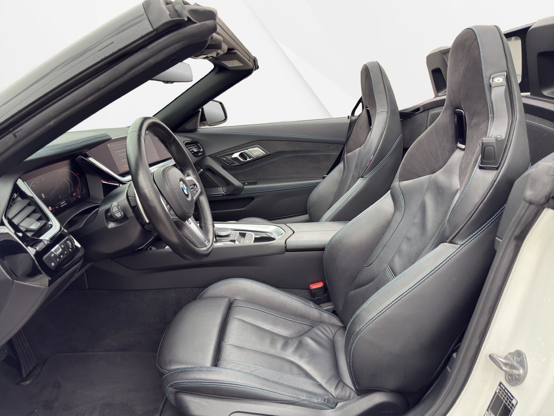 BMW Z4 sDrive 30i - Thumbnail 12