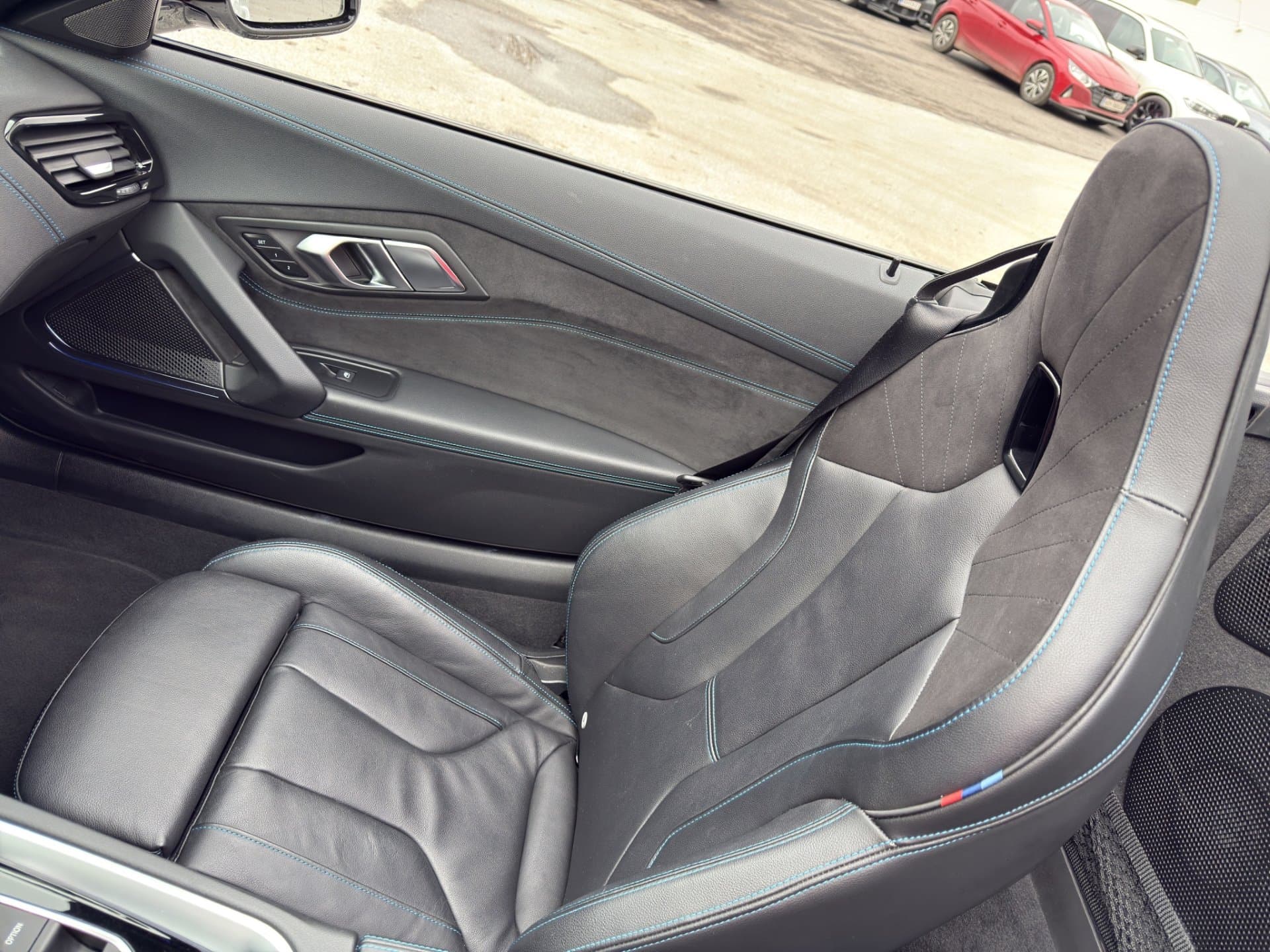 BMW Z4 sDrive 30i - Thumbnail 14