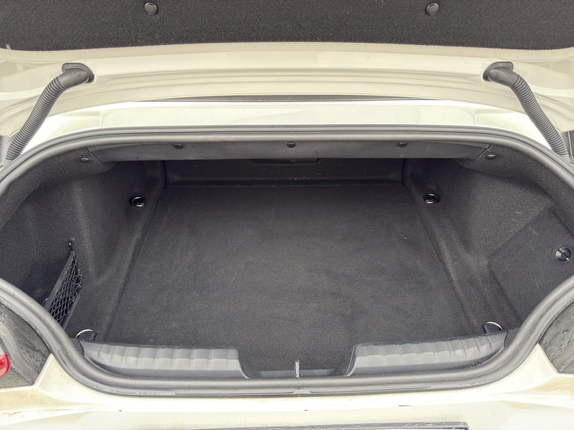 BMW Z4 sDrive 30i - Thumbnail 16