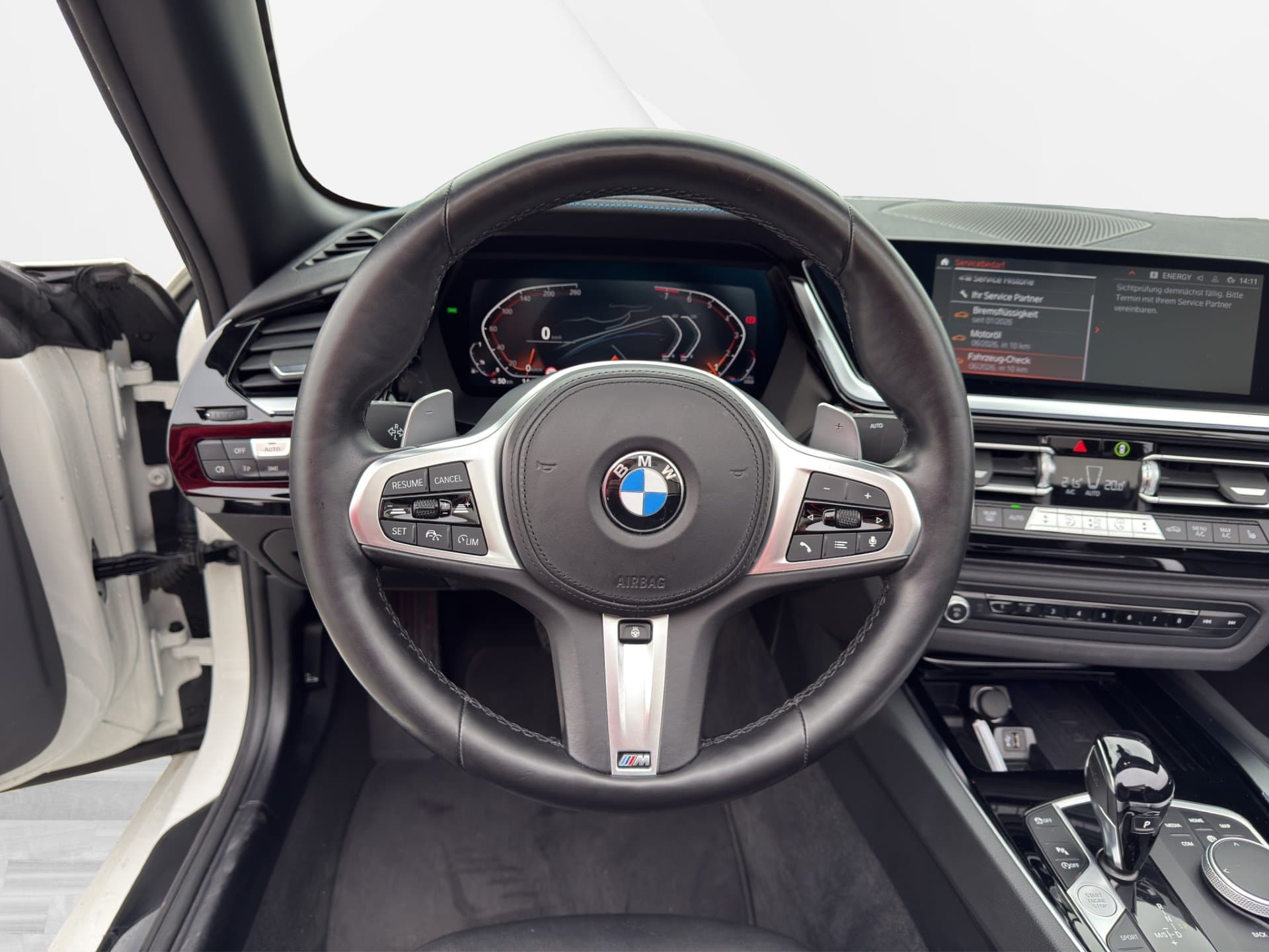 BMW Z4 sDrive 30i - Thumbnail 18