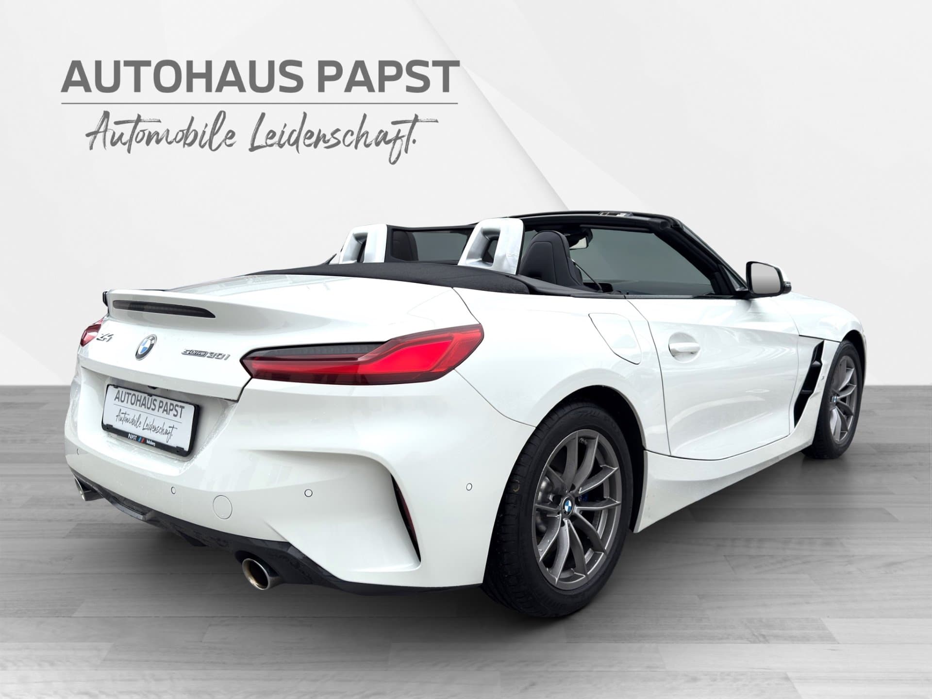 BMW Z4 sDrive 30i - Thumbnail 5