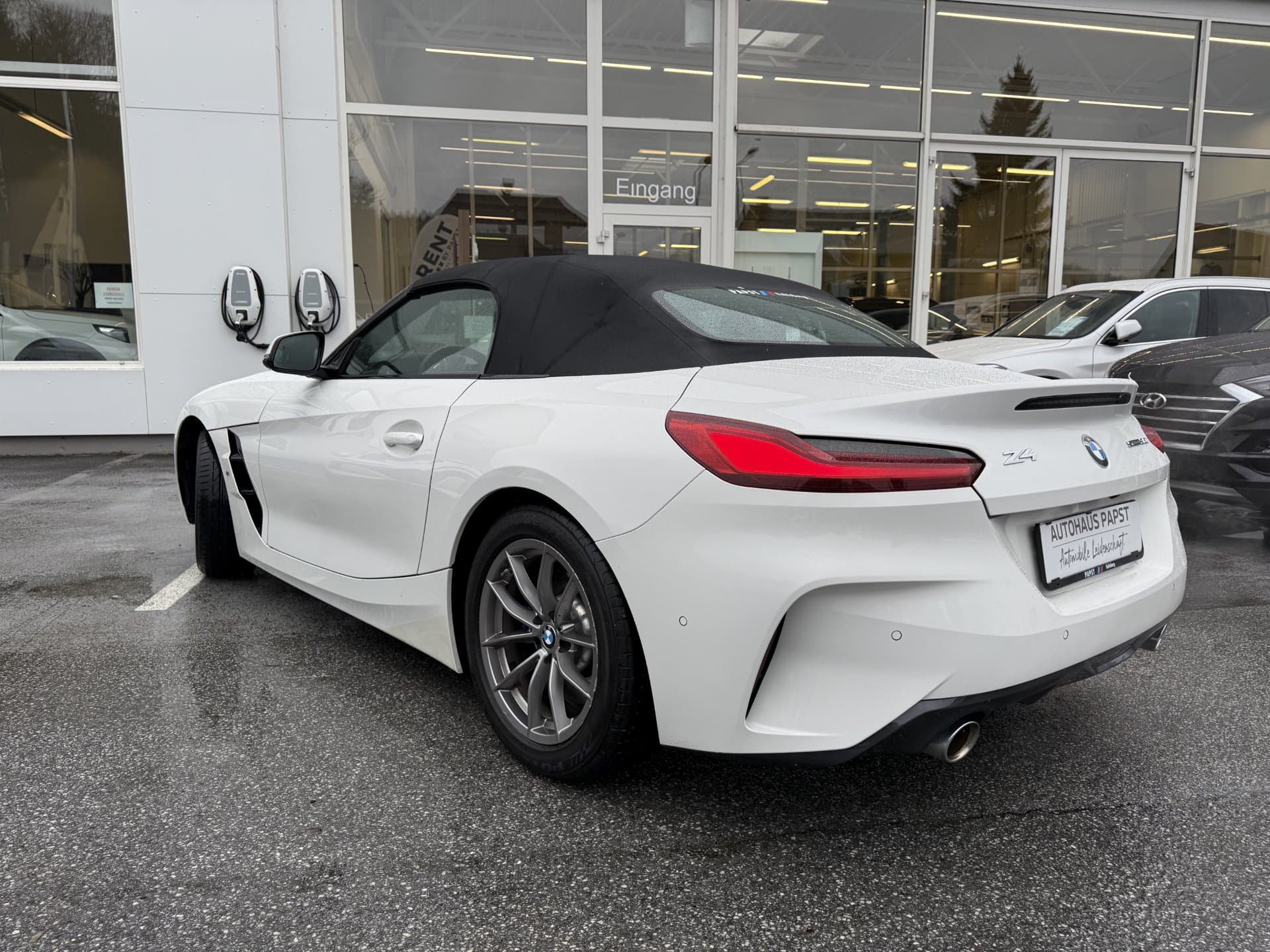 BMW Z4 sDrive 30i - Thumbnail 10