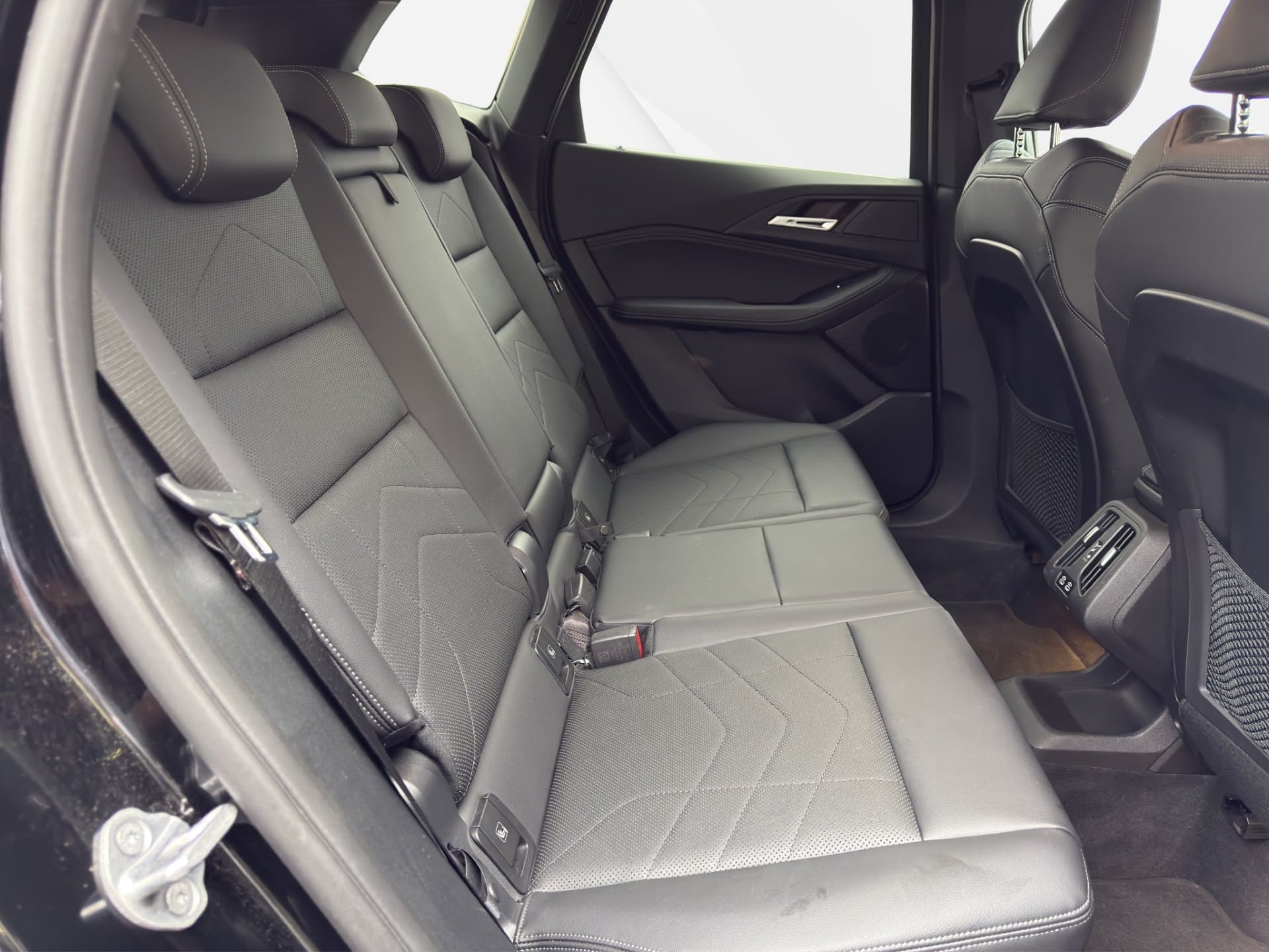 BMW 218d - Thumbnail 12