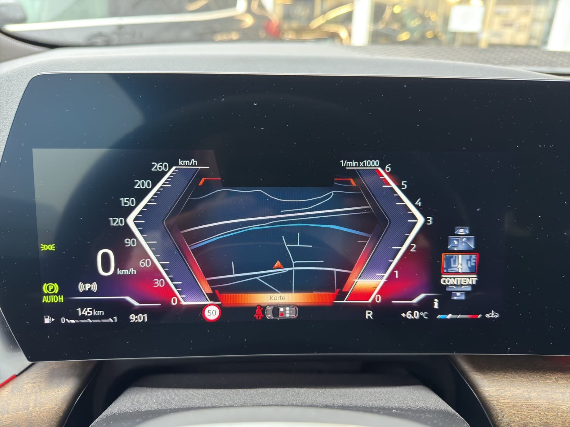 BMW 218d - Thumbnail 20