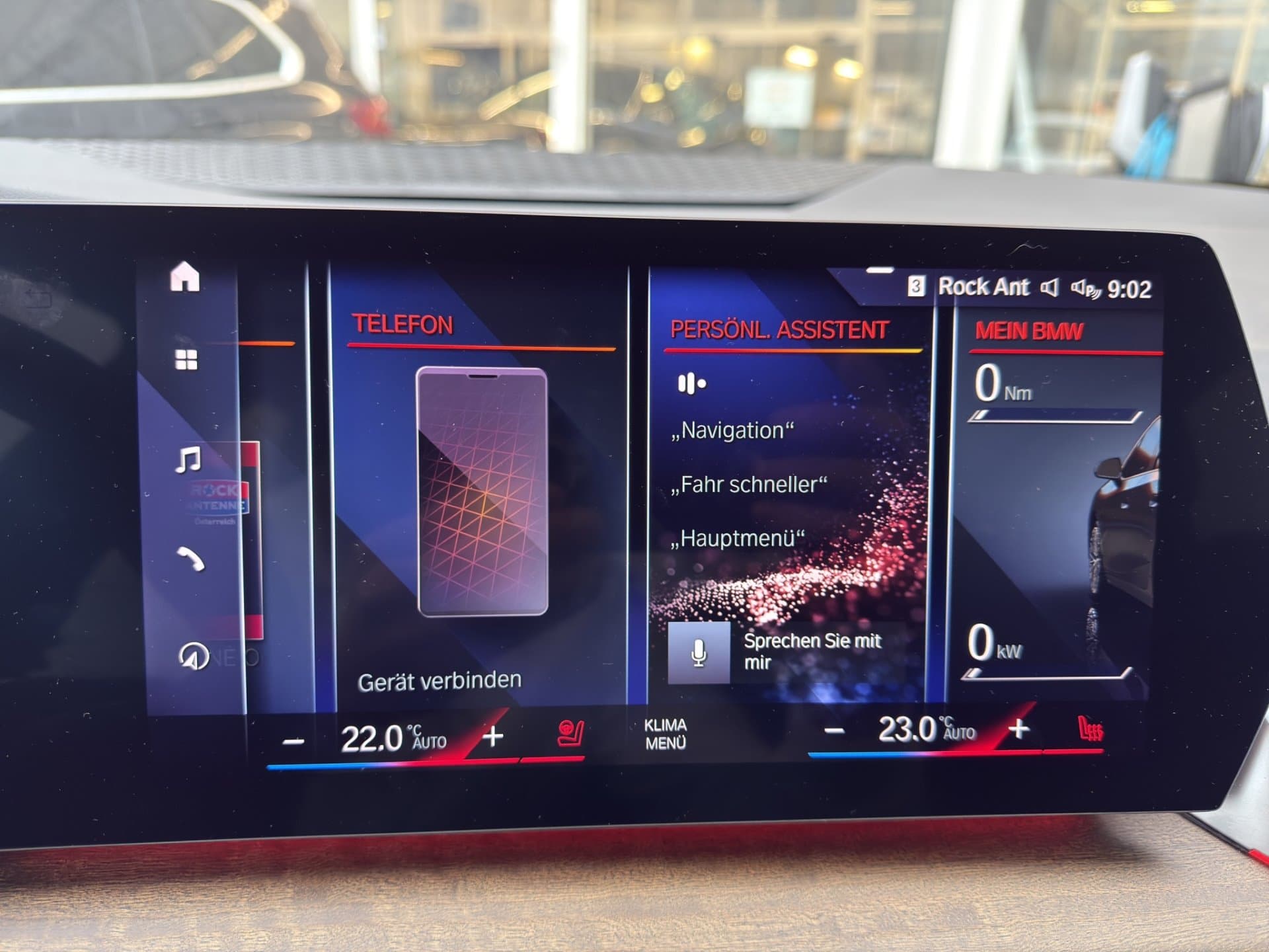 BMW 218d - Thumbnail 30