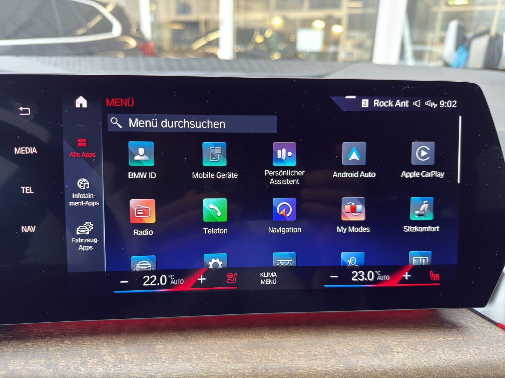 BMW 218d - Thumbnail 31