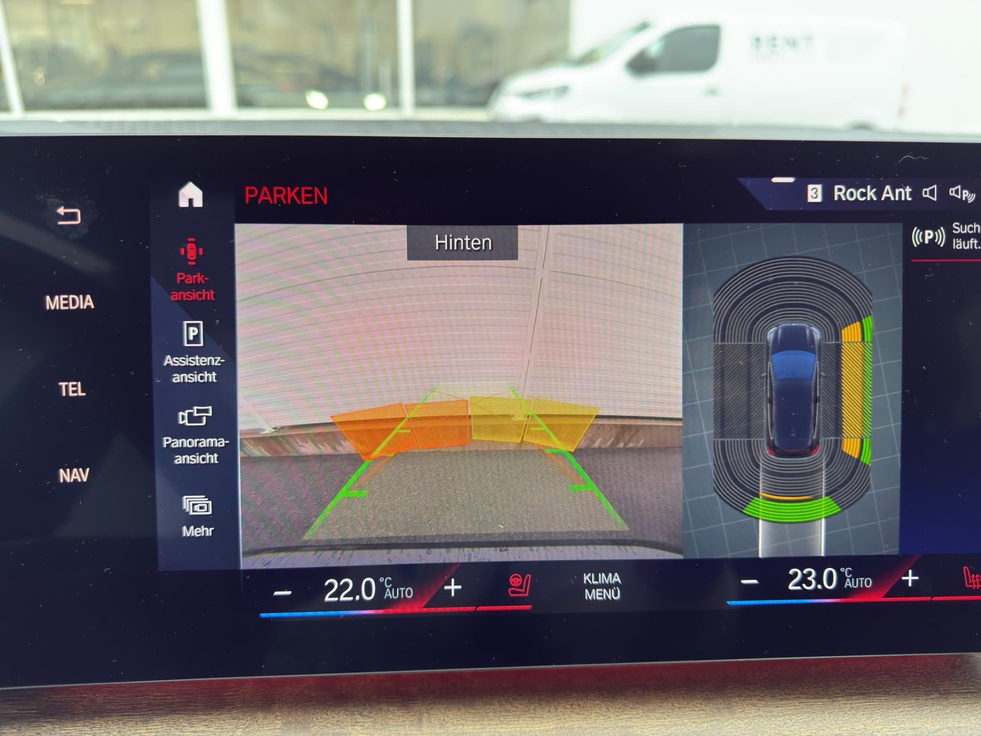 BMW 218d - Thumbnail 33