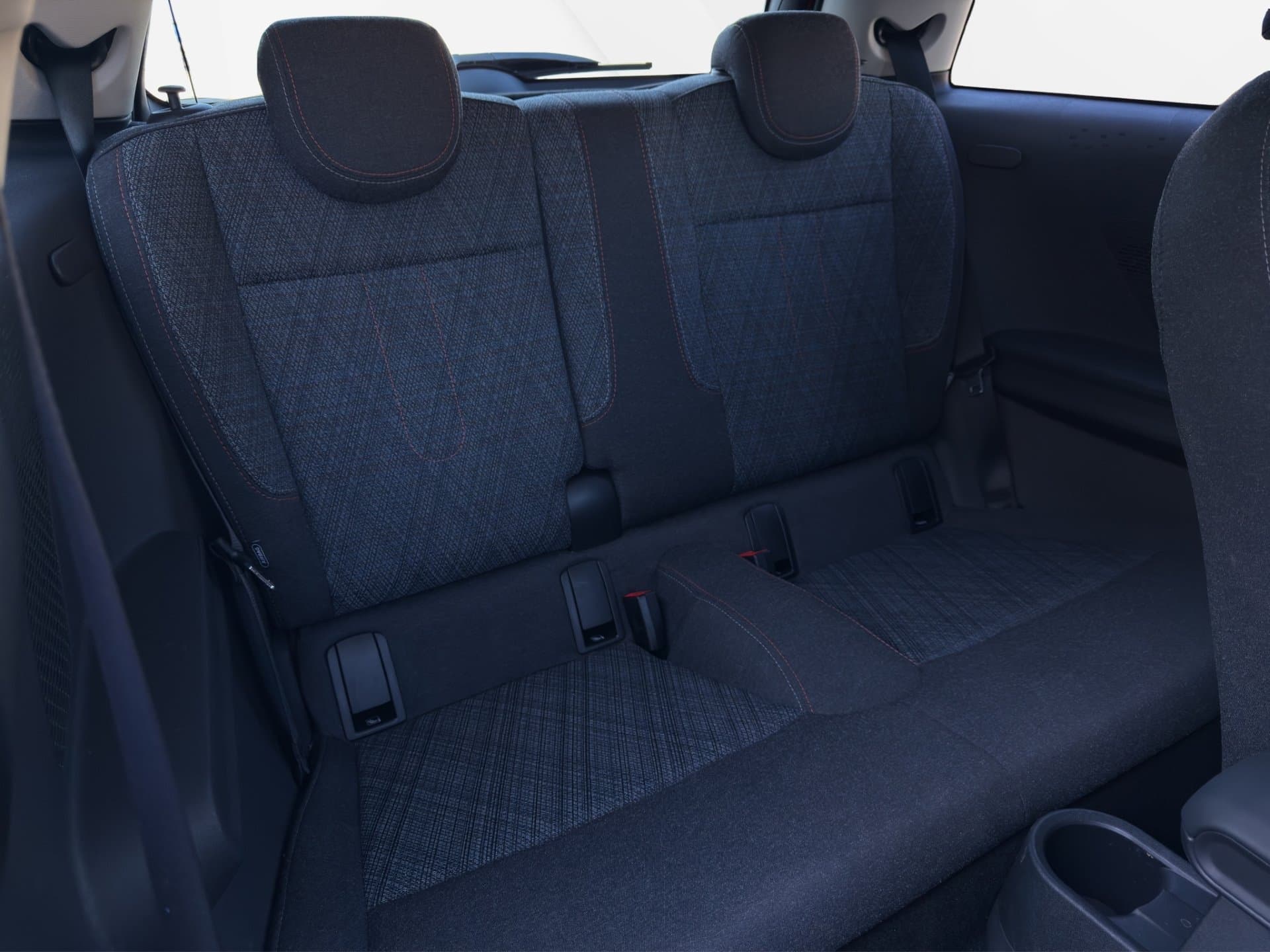 MINI Cooper C - Thumbnail 11