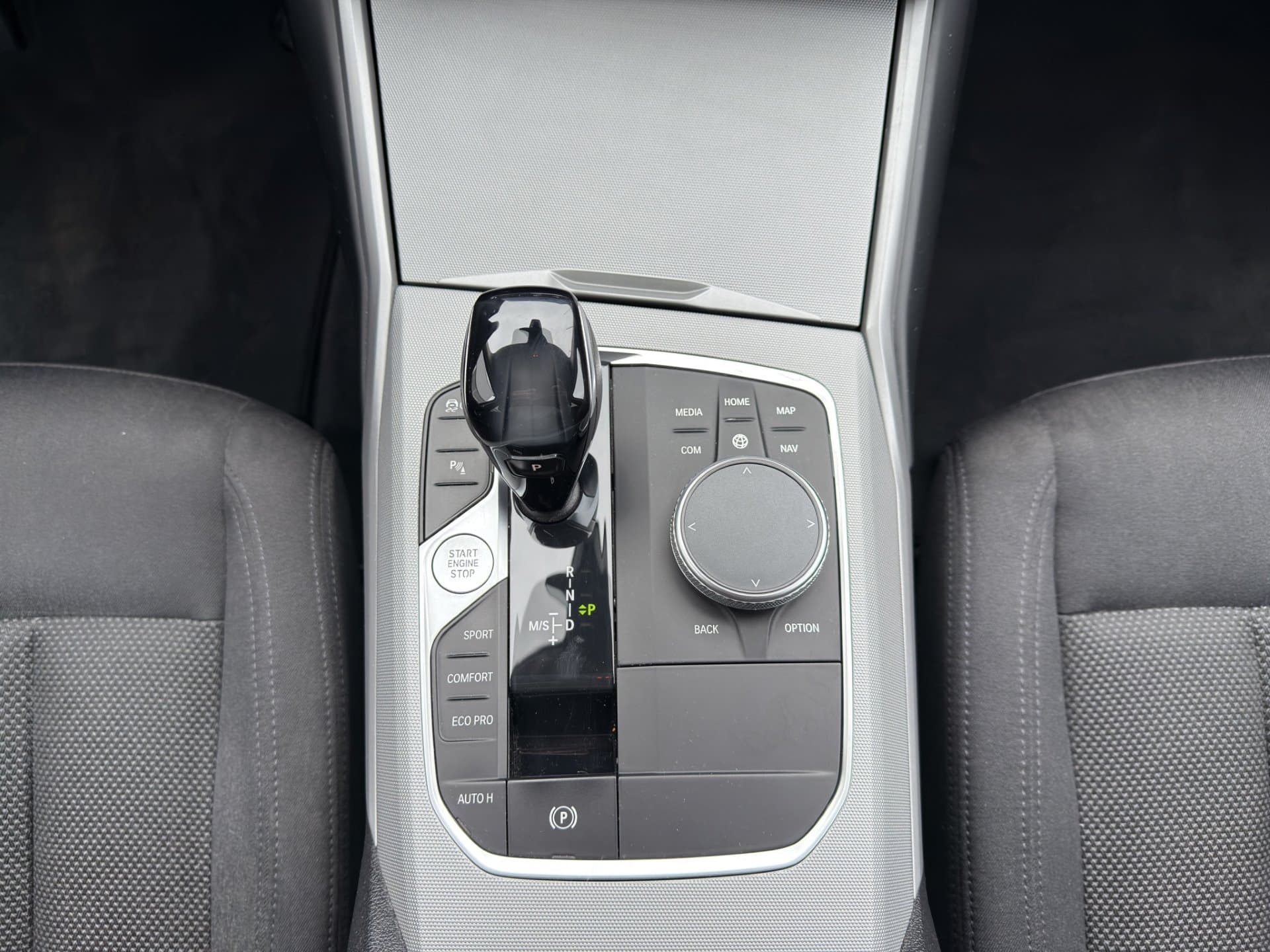 BMW 320d xDrive - Thumbnail 19