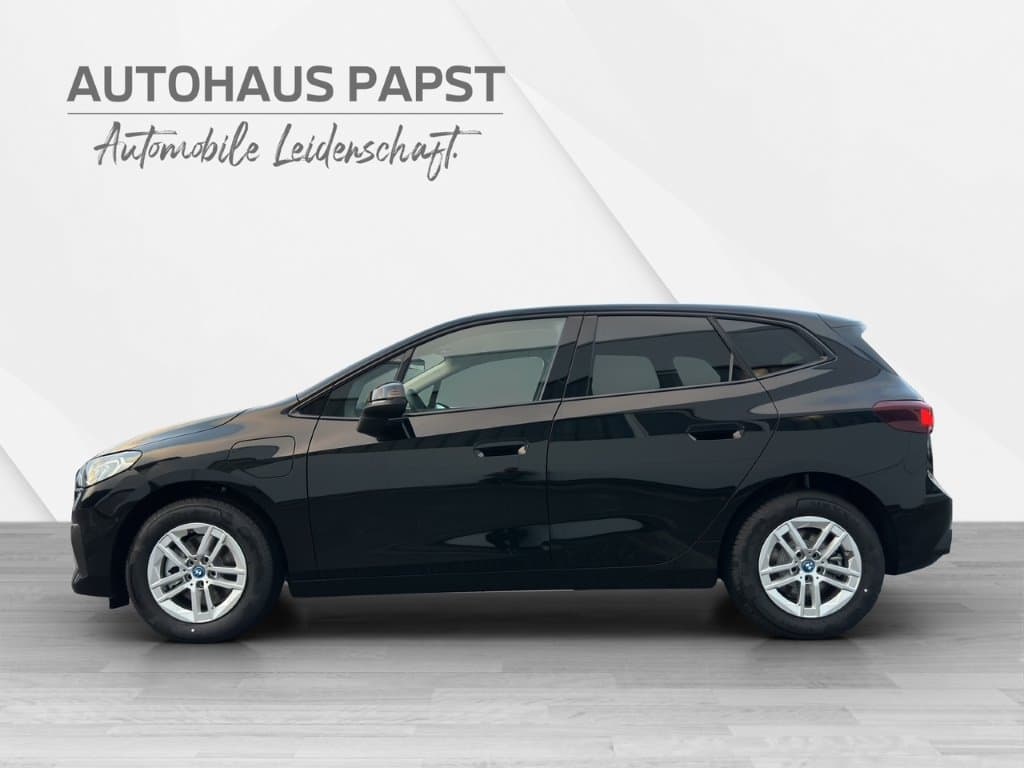 BMW 225e xDrive - Thumbnail 2