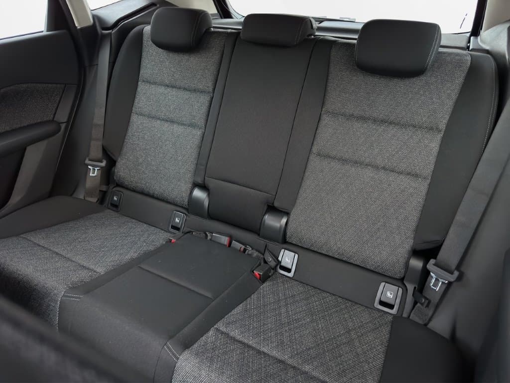 BMW 225e xDrive - Thumbnail 12