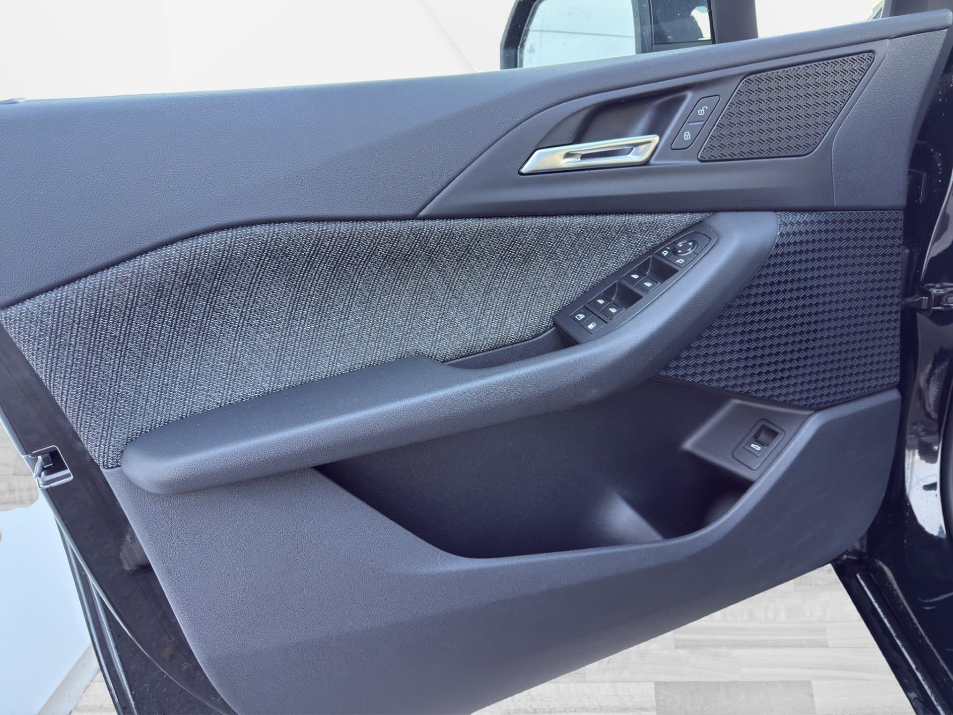 BMW 225e xDrive - Thumbnail 12