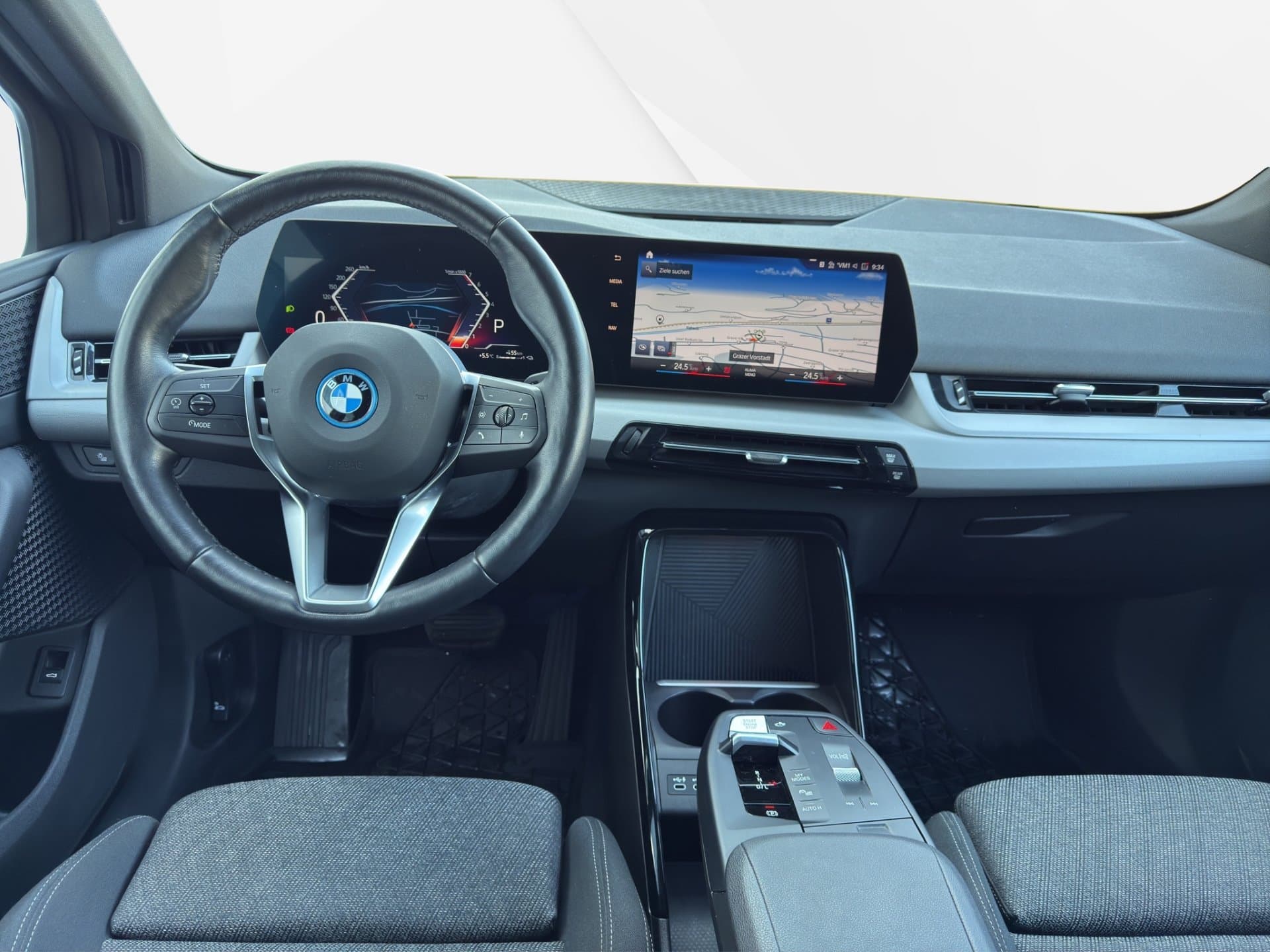 BMW 225e xDrive - Thumbnail 14